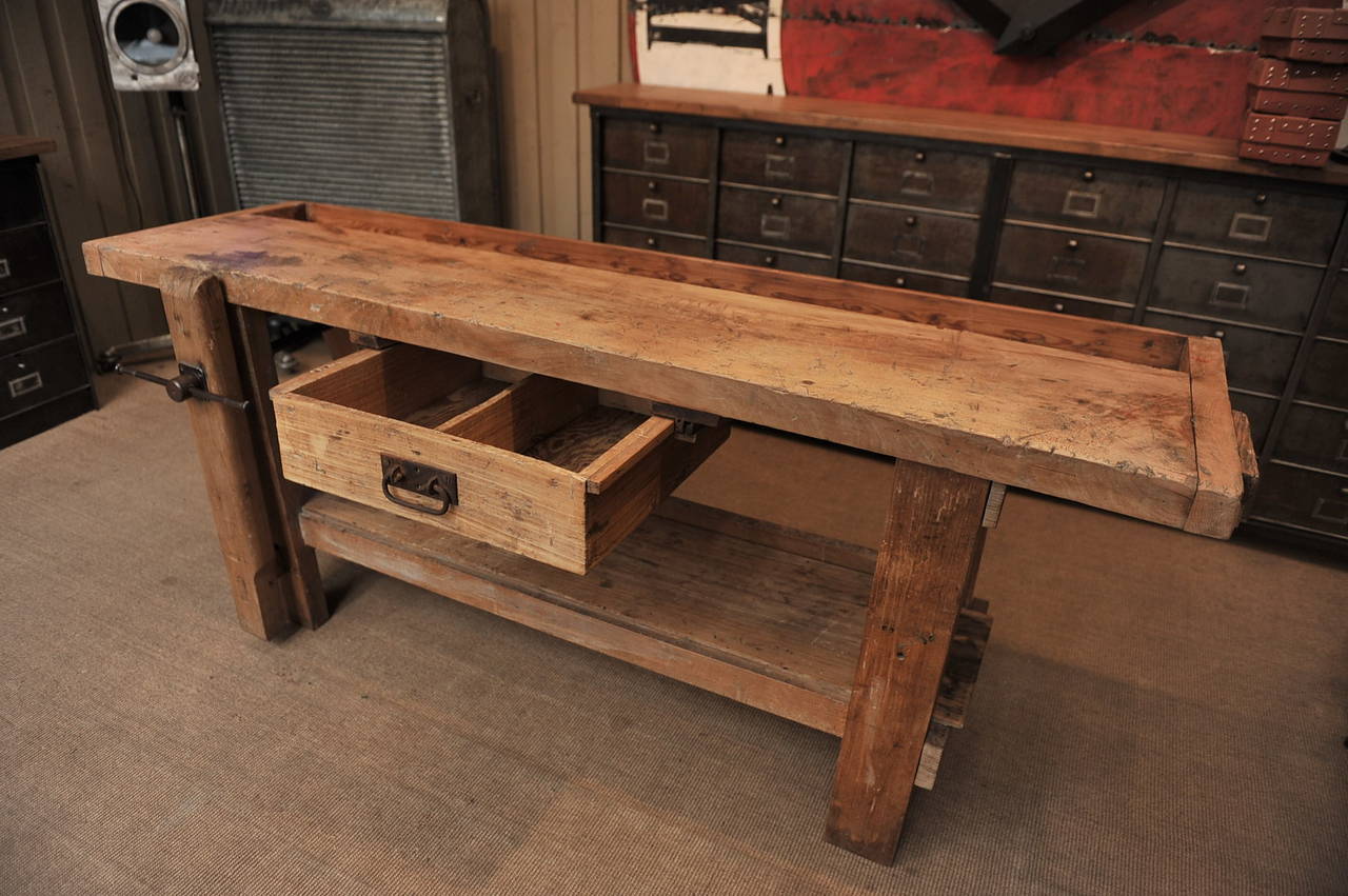 French Carpenter's Work Bench with Vice Circa 1920 For Sale 2