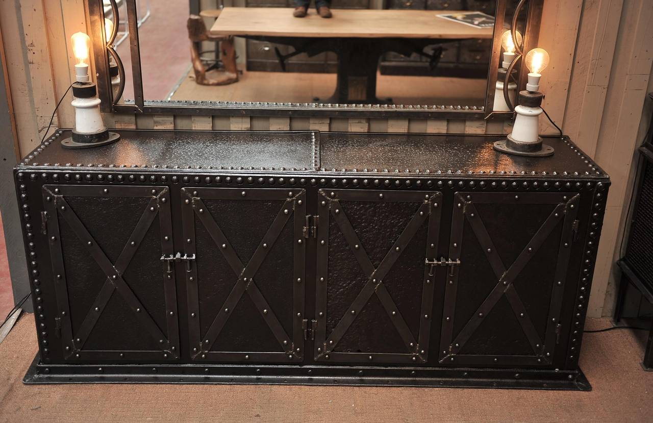 French Factory Industrial Riveted iron Cabinet In Excellent Condition For Sale In Roubaix, FR