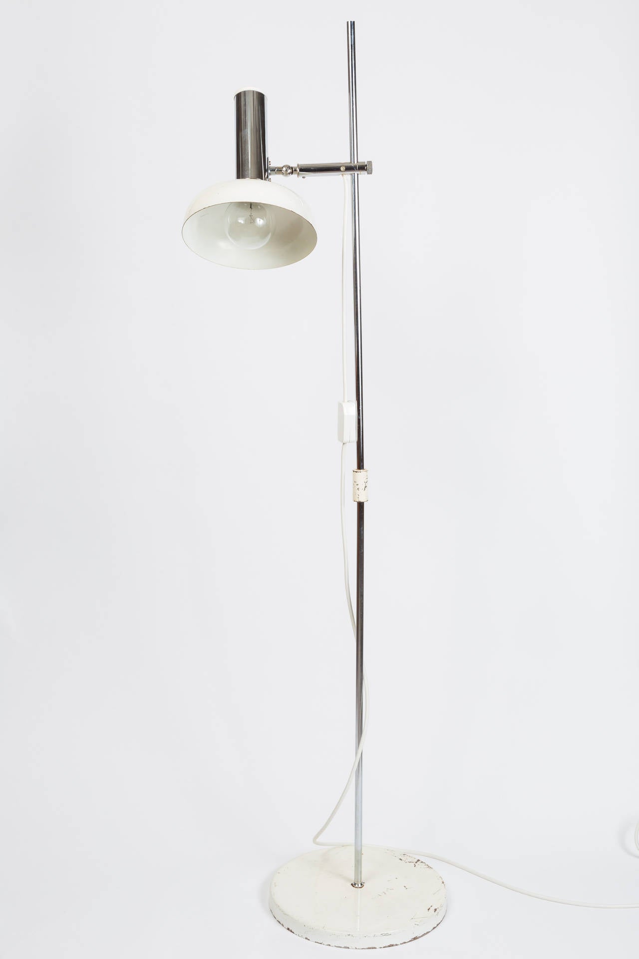 1960s Italian Floor Lamp in the Style of Gino Sarfatti For Sale 2