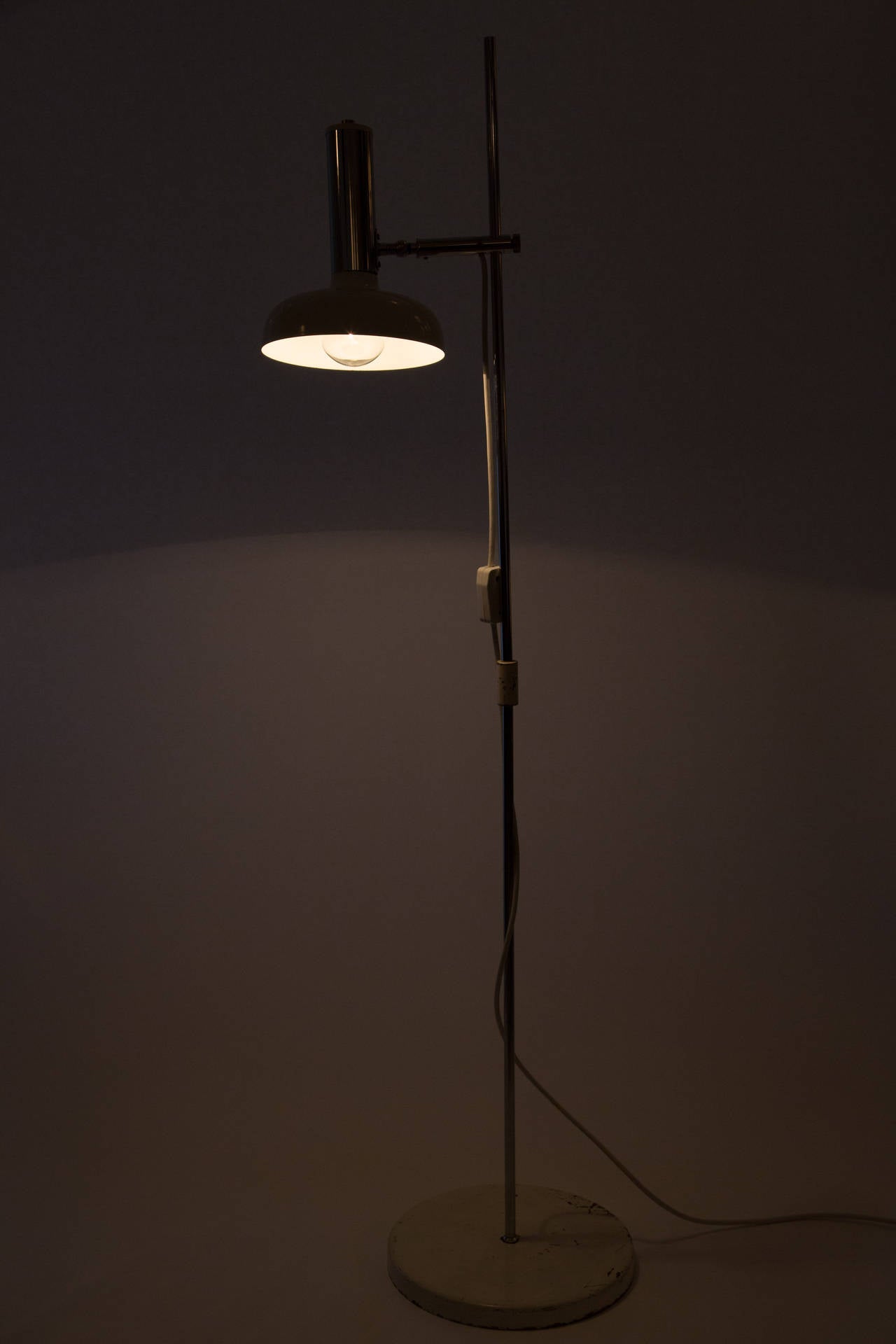 1960s Italian Floor Lamp in the Style of Gino Sarfatti For Sale 3