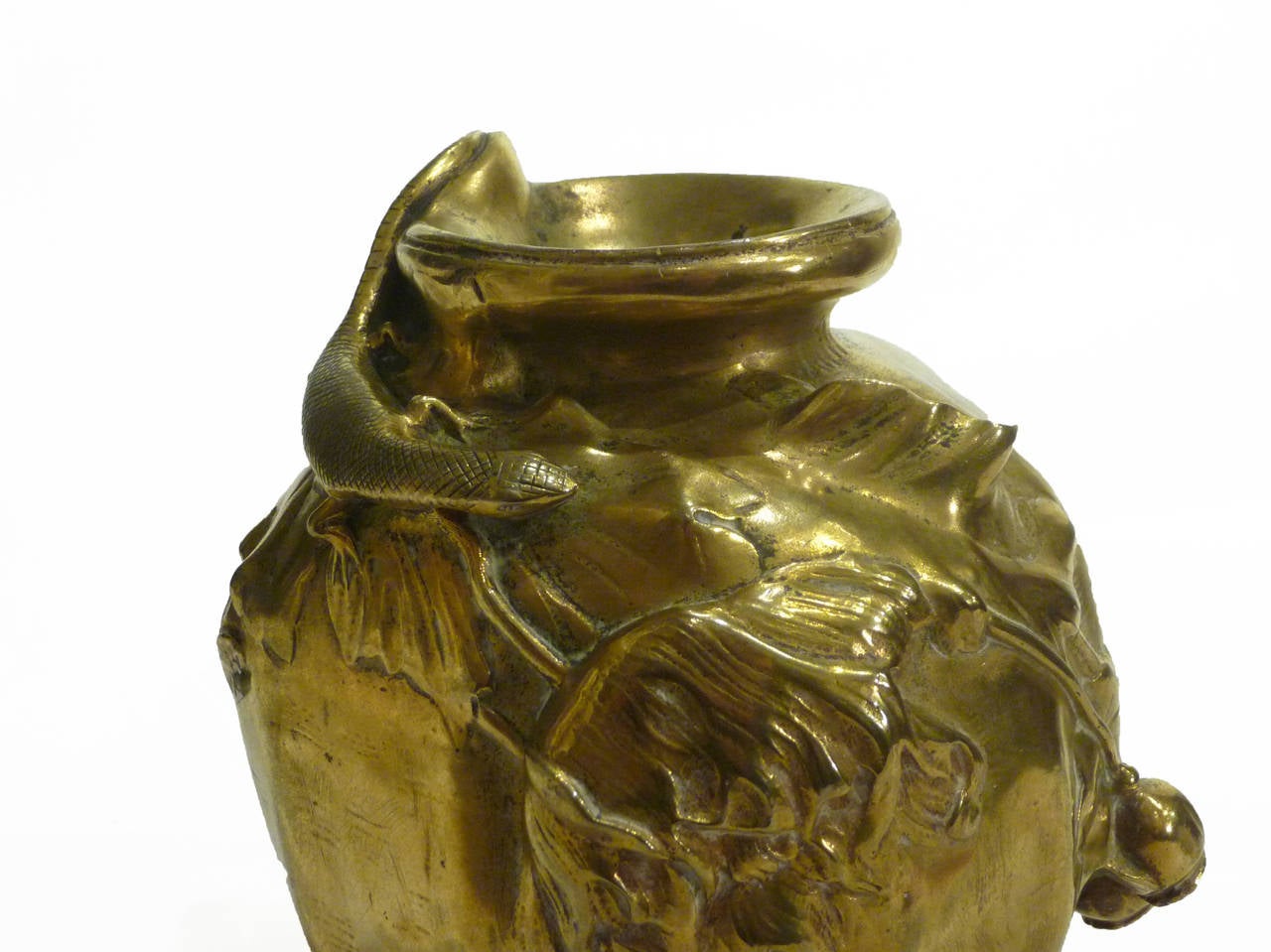 Emile-Justin Maurel
An Art Nouveau Vase, "Lézard et fleurs de pavots"
Gilt bronze vase
Signed
Stamped: 41 and 60102