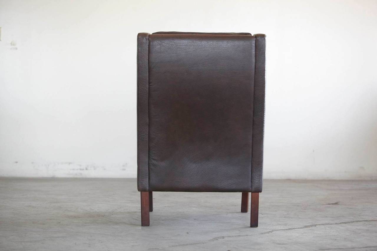 Classic Børge Mogensen Style Leather Wingback Chair In Good Condition In Pau, FR