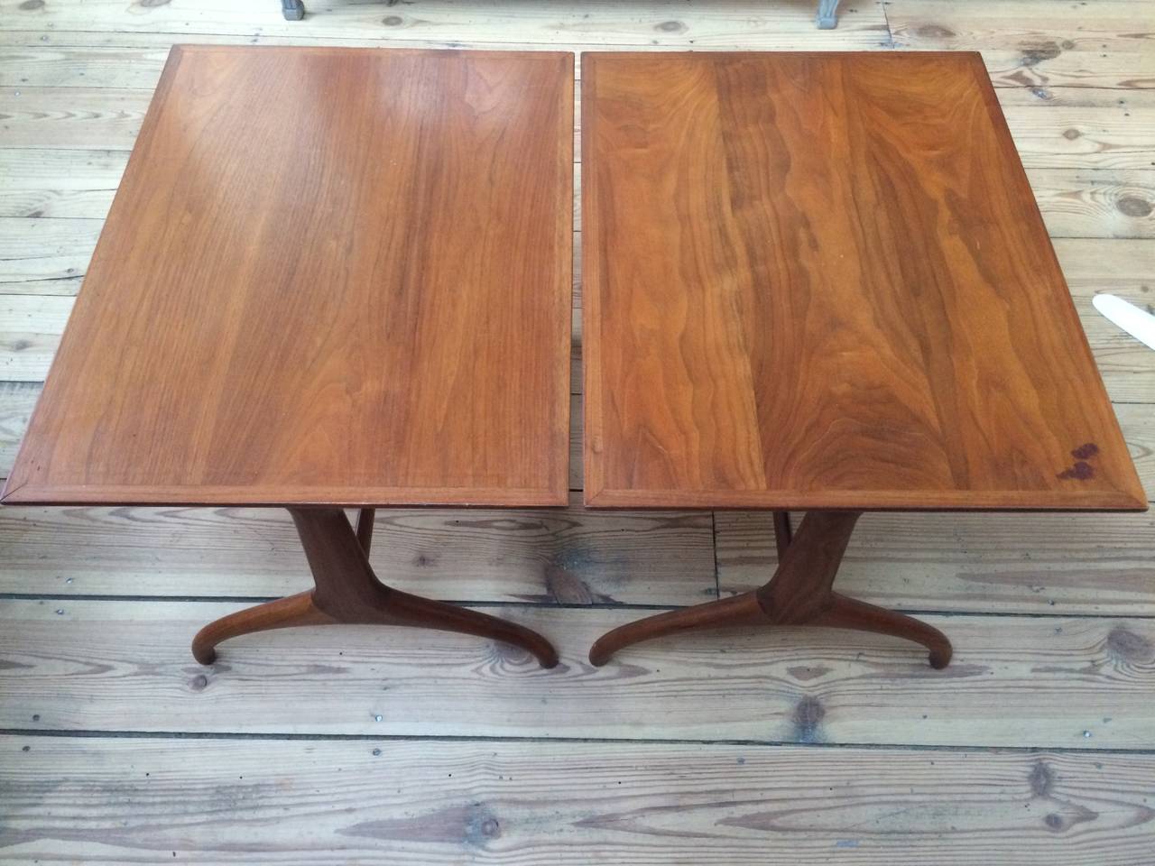 Mid-Century Modern Mid-Century End Tables in Walnut For Sale