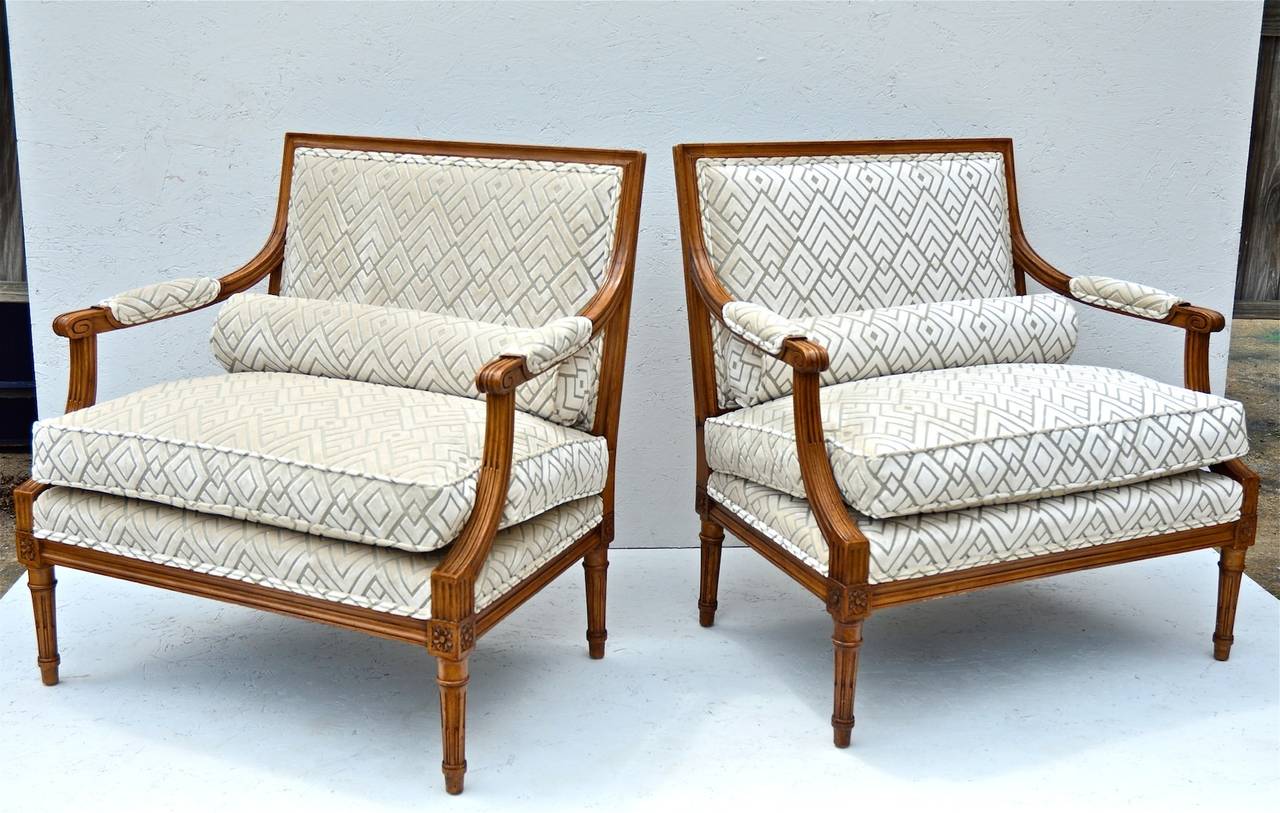 Fruitwood Pair of Louis XVI Marquise Chairs