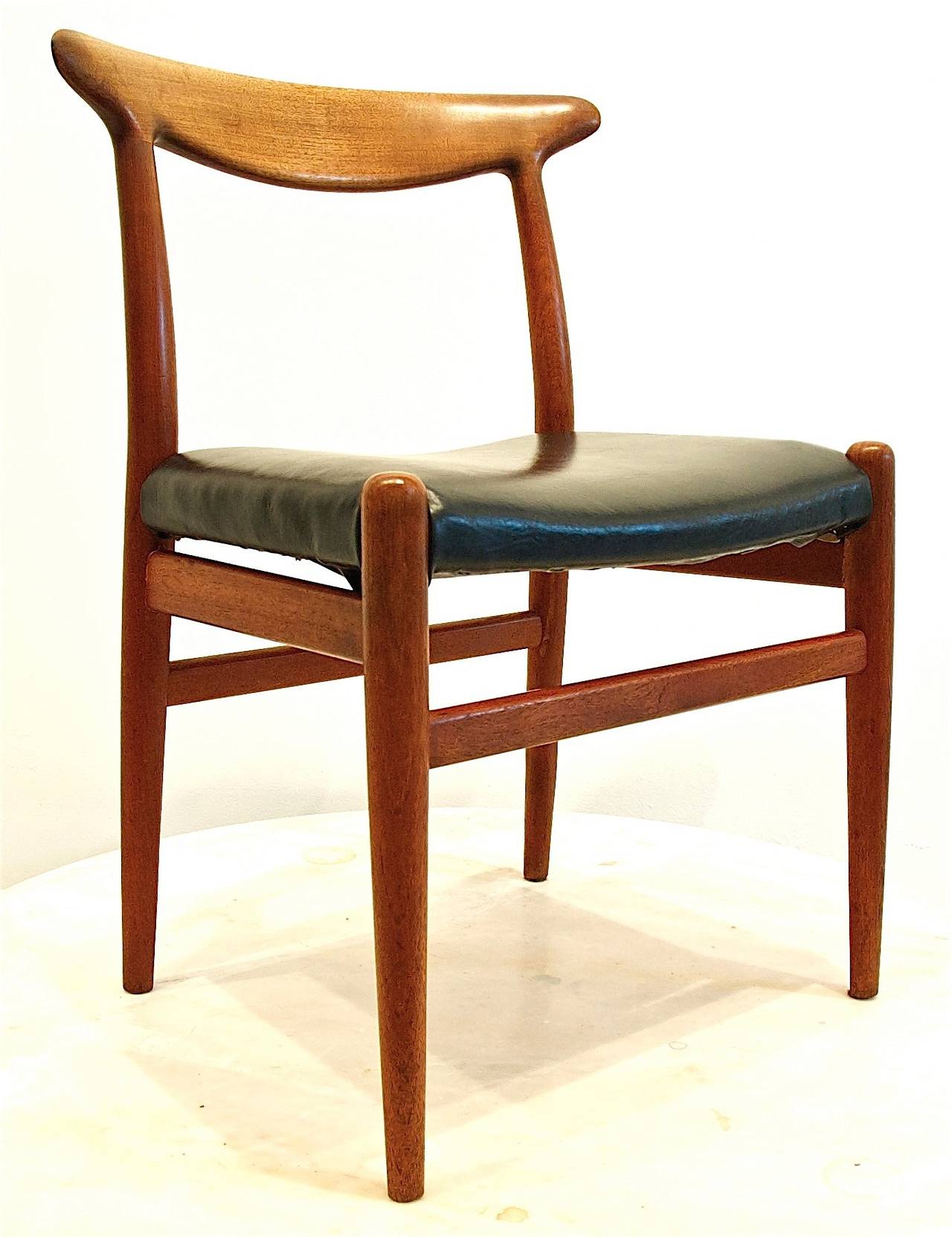 Mid-Century Modern Hans Wegner W2 Chairs in Teak