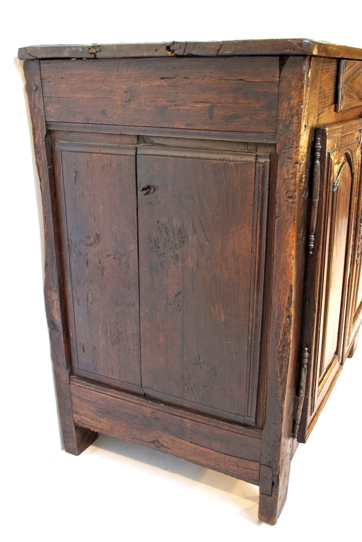 17th Century French Buffet of Oak In Good Condition For Sale In Charlottesville, VA
