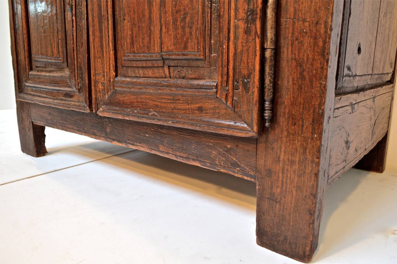 17th Century French Buffet of Oak For Sale 2