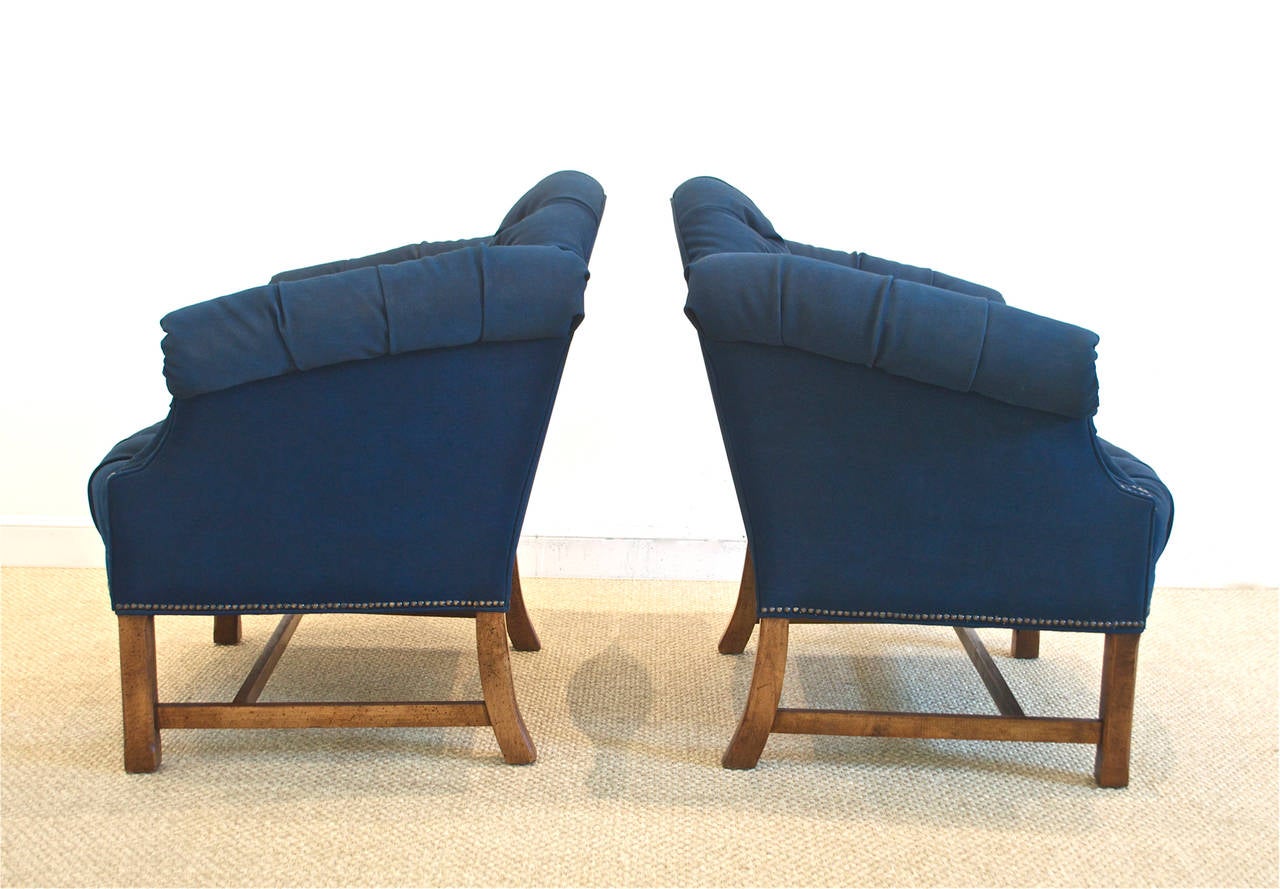 Button Tufted Club Chairs in Navy Canvas In Good Condition In Charlottesville, VA