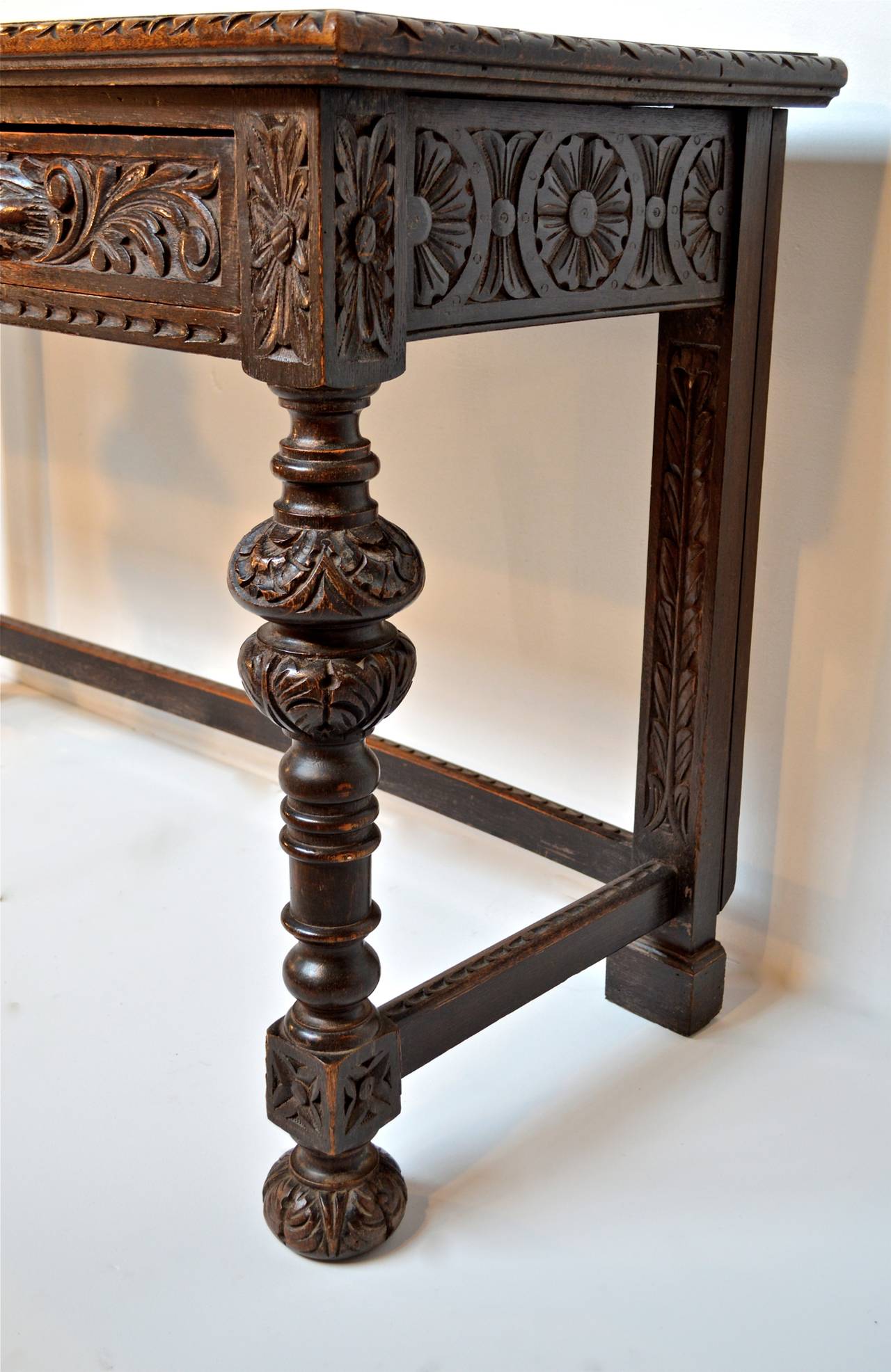 Great Britain (UK) Console Table in Oak by James Shoolbred
