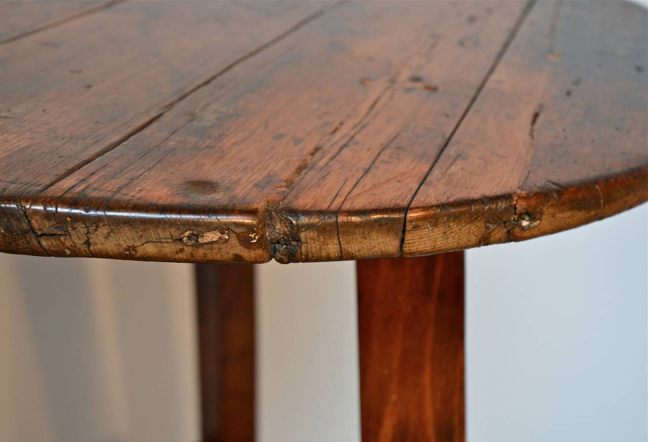 19th Century Cricket Table In Good Condition In Charlottesville, VA