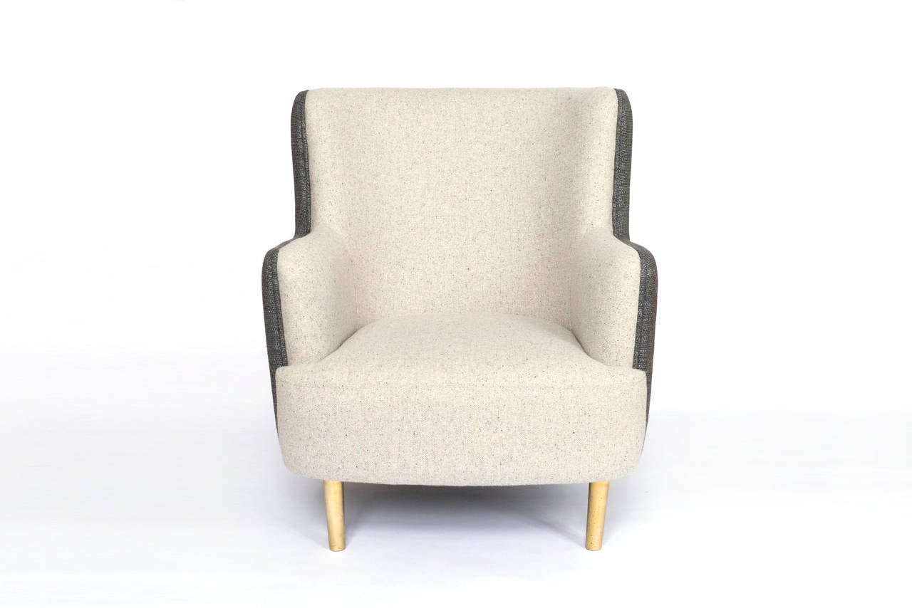 Armchair Club Row