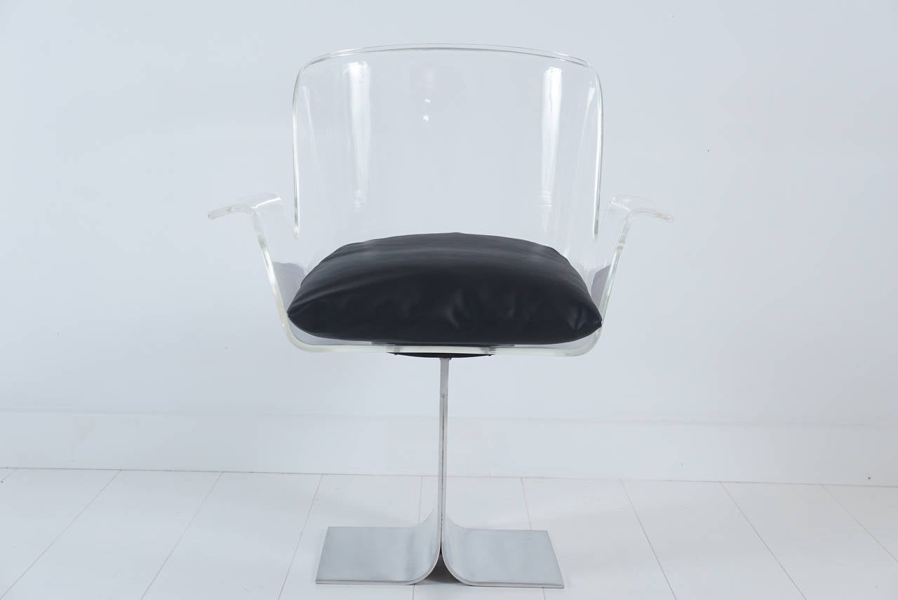 Modern Lucite Armchair in the Style of Roger Tallon For Sale