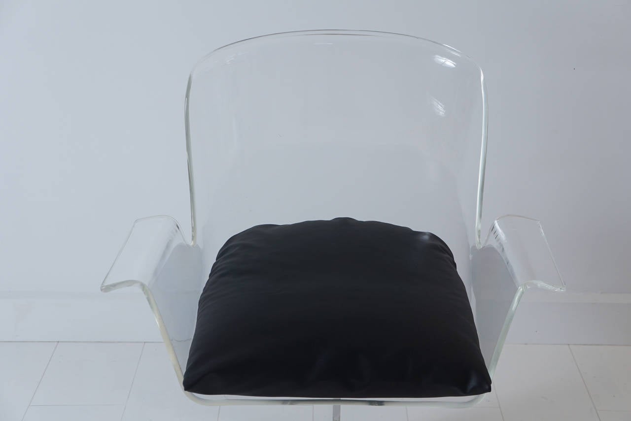 Mid-20th Century Lucite Armchair in the Style of Roger Tallon For Sale