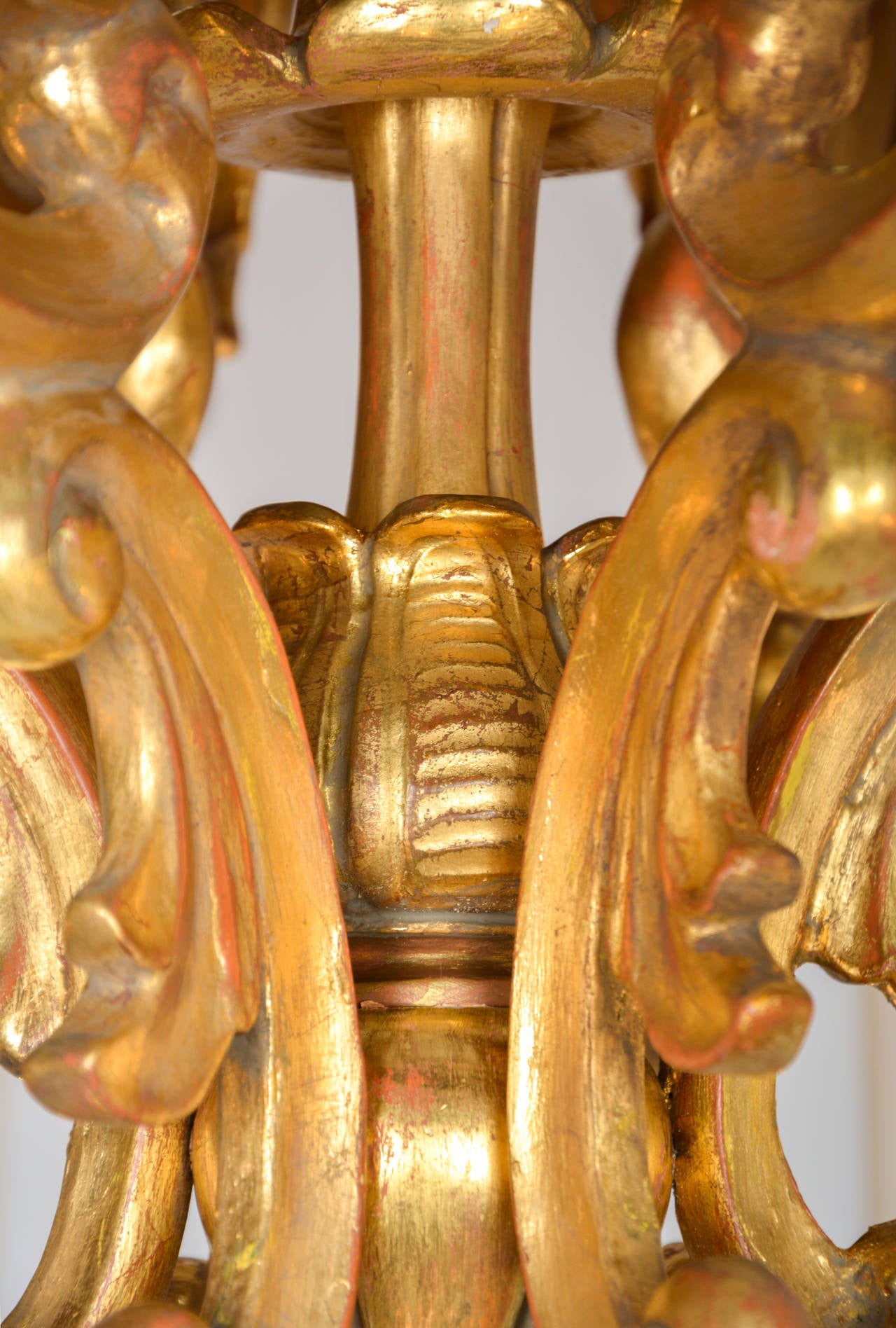 Baroque Style Twelve-Light Giltwood Chandelier In Excellent Condition For Sale In Vienna, AT