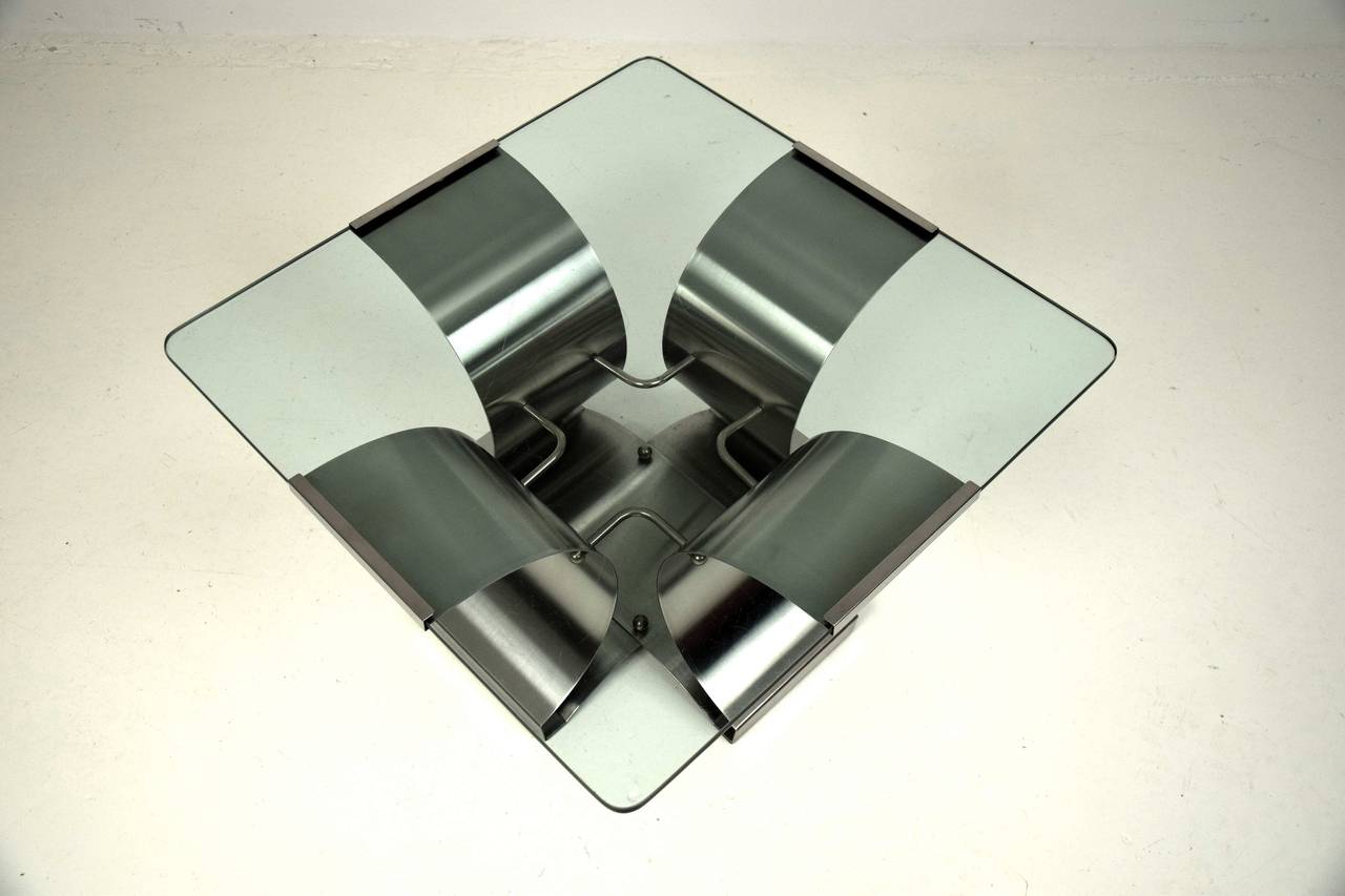 Stainless Steel and Glass Coffee Table In Good Condition For Sale In Weesp, NL