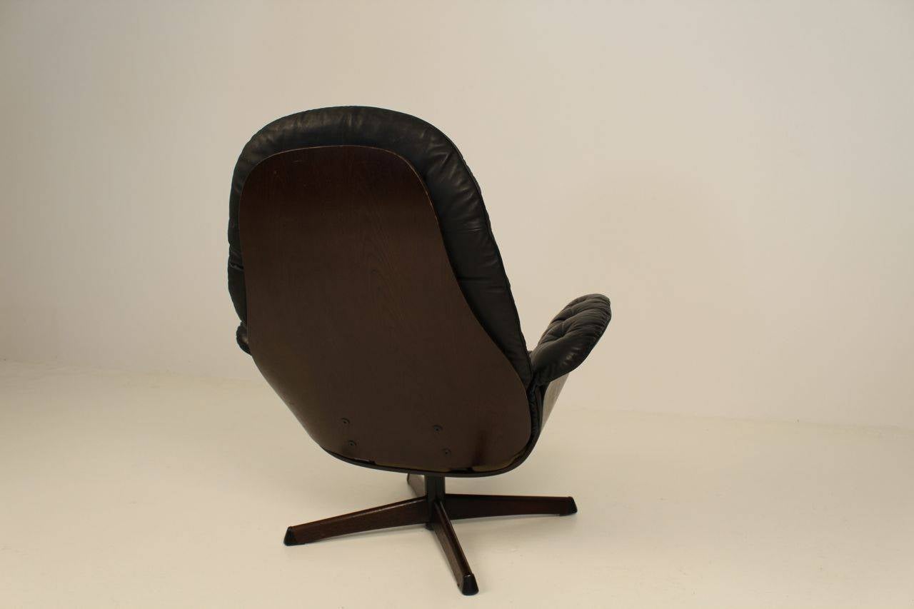 Swedish 1970s Swivel Lounge Chair Made by Göte Möbel For Sale