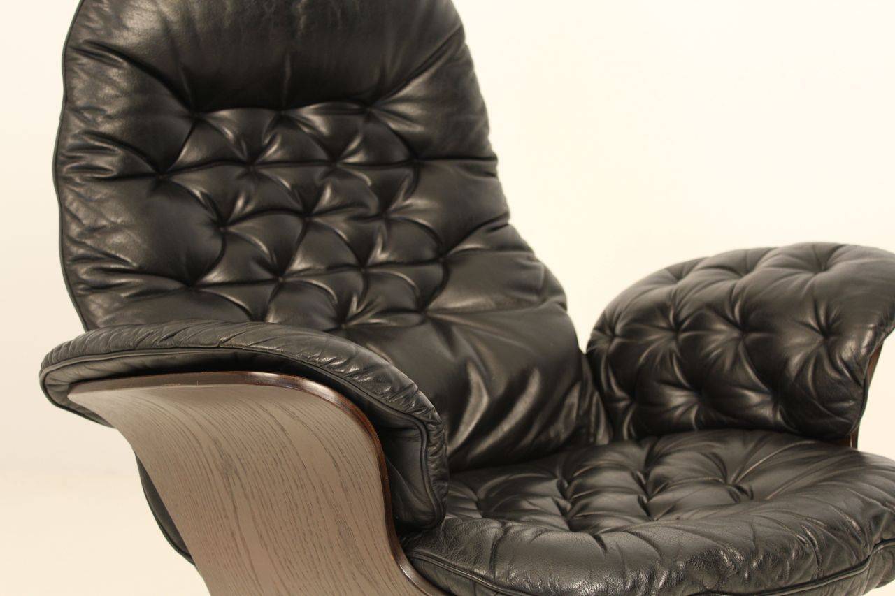 Leather 1970s Swivel Lounge Chair Made by Göte Möbel