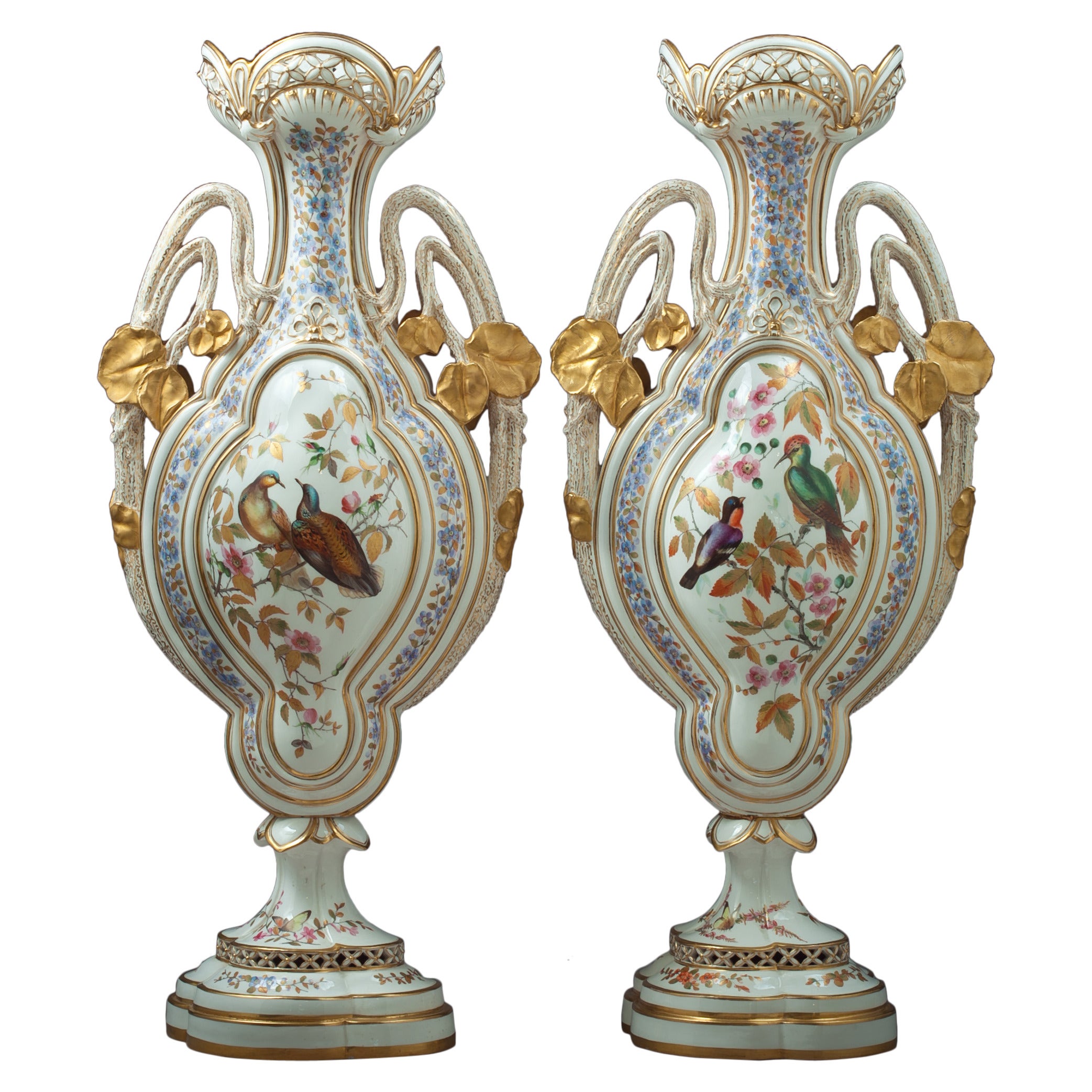 Rare paire de vases Crown Derby, vers 1880
