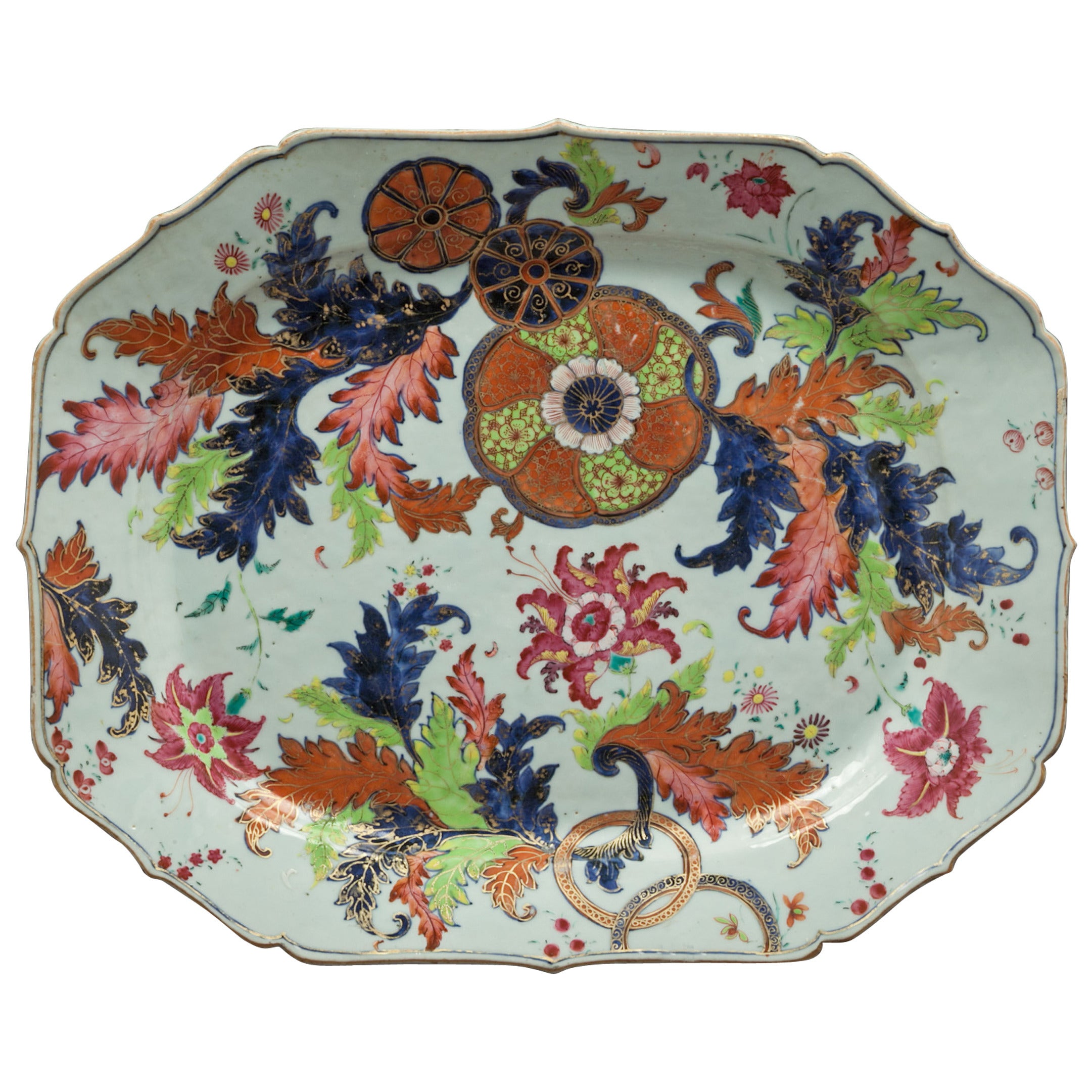 Chinese Export Platter, circa 1770 For Sale