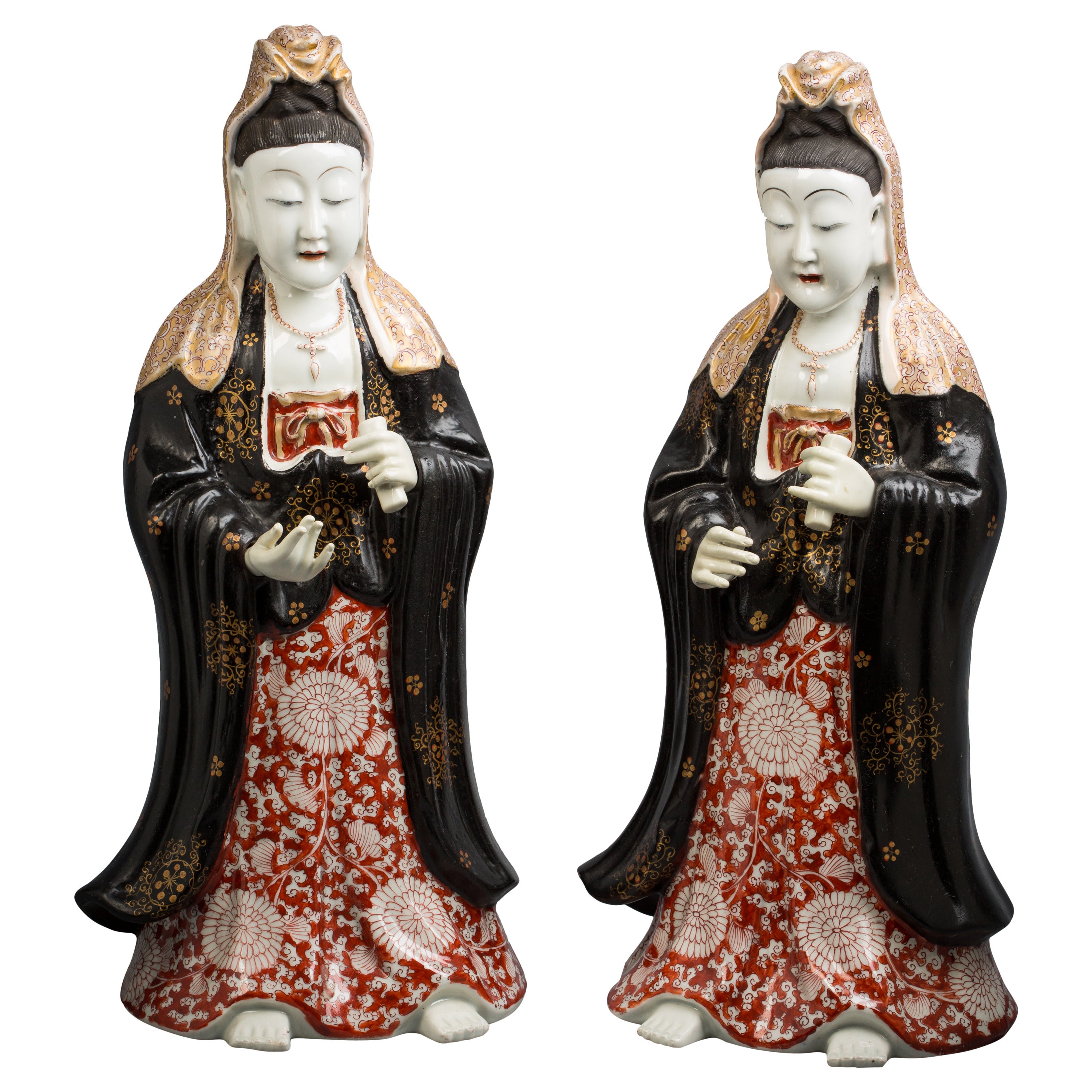 Paar französische Chinoiserie-Figuren aus Porzellan, um 1840