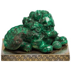 Chien Foo chinois en malachite monté sur argent, vers 1800