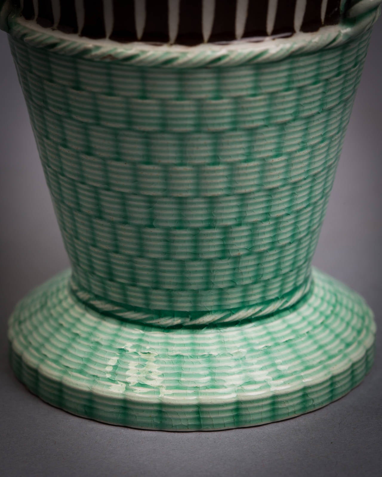 Inglese Guarnitura inglese a tre pezzi in perle, Wedgwood, 1820 circa in vendita