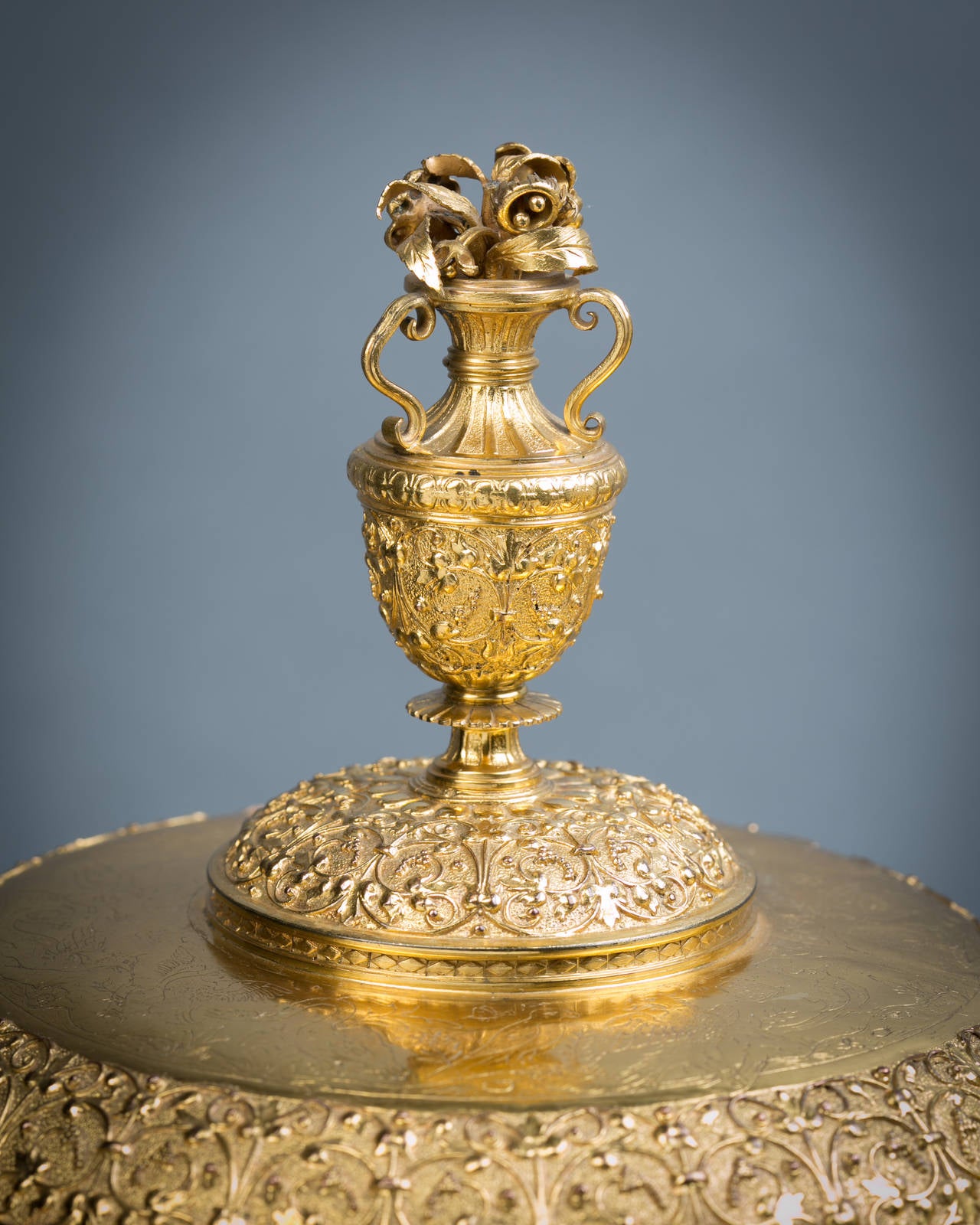 Pair of Large English Gilt Metal Standing Cups and Covers, circa 1890 In Good Condition For Sale In New York, NY