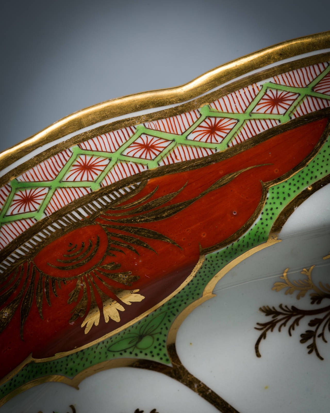 Chamberlain Worcester Bengal Tiger Platter, circa 1820 In Good Condition In New York, NY