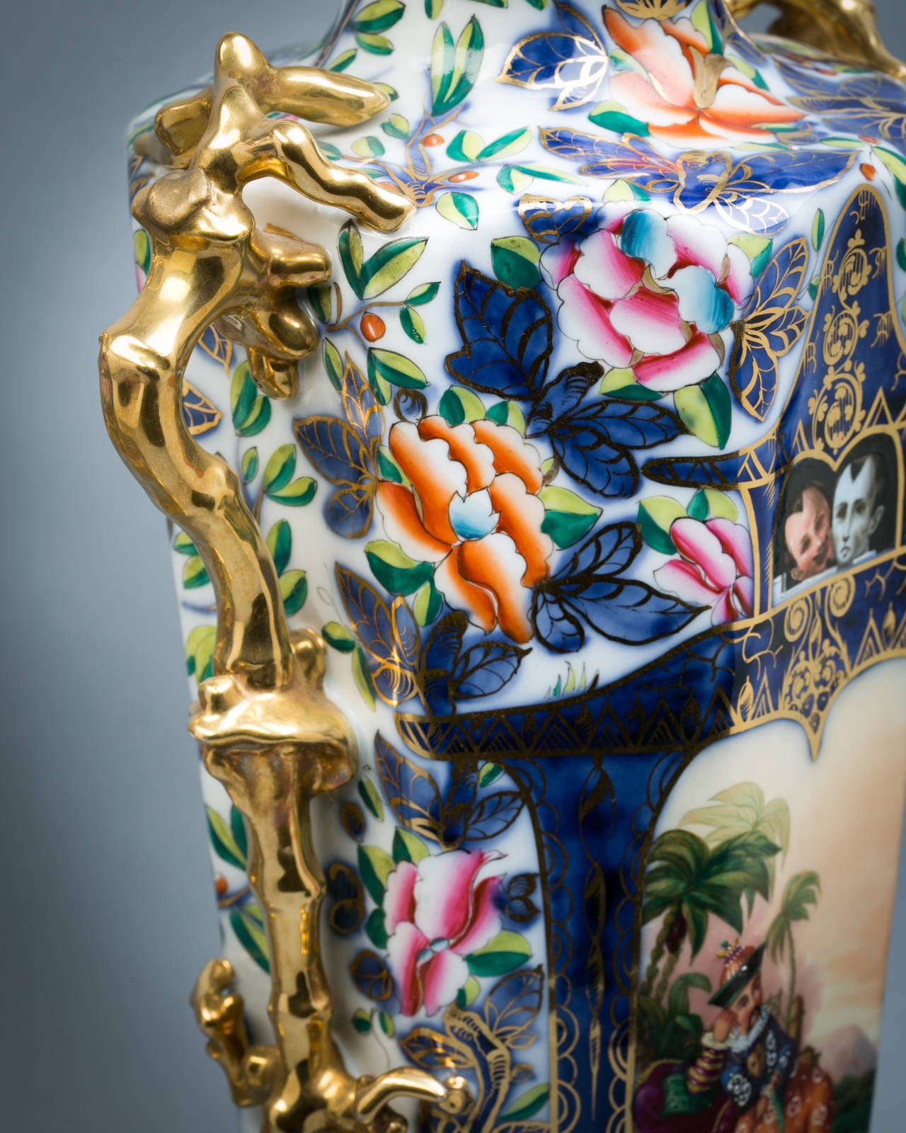 French Pair of Paris Chinoiserie Vases, Bayeux Factory, circa 1840 For Sale