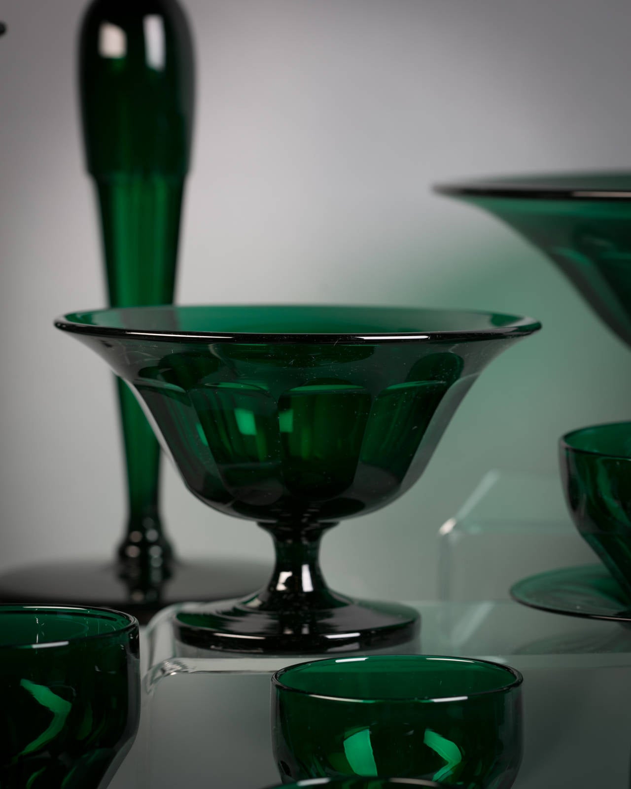 Late 19th Century Large English Emerald Green Glass Service, circa 1880