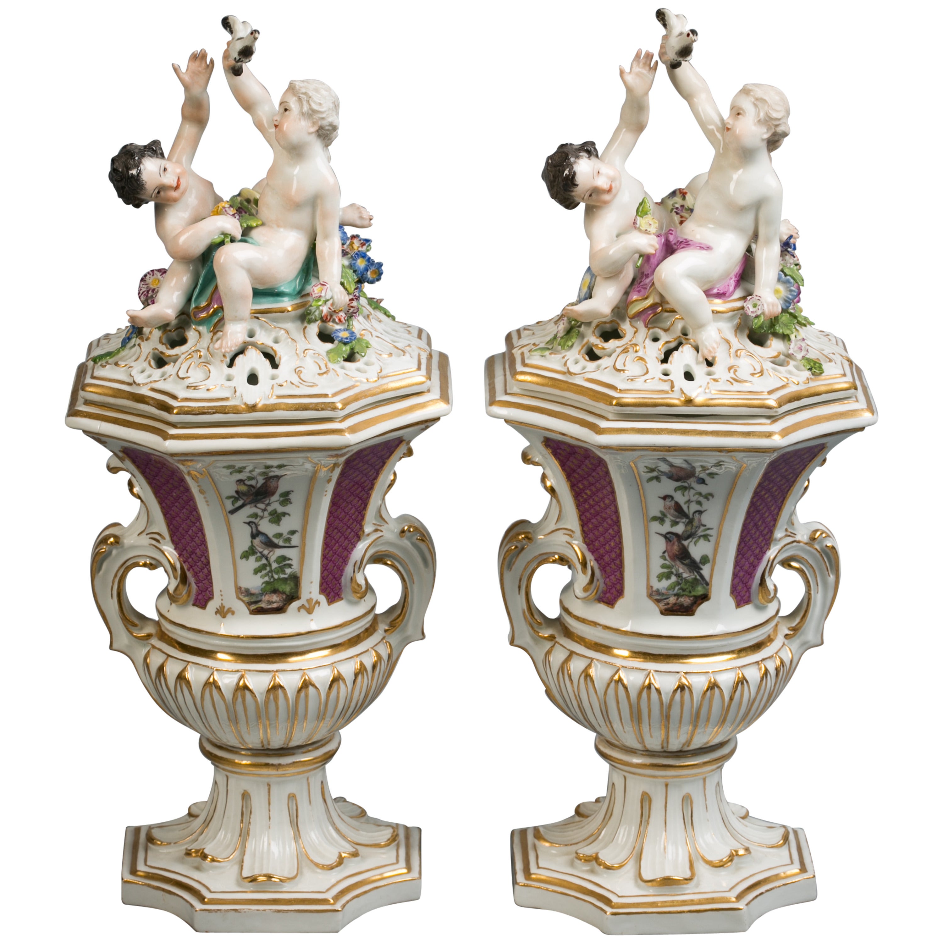 Pair of Meissen Covered Potpourri Vases, circa 1745 For Sale
