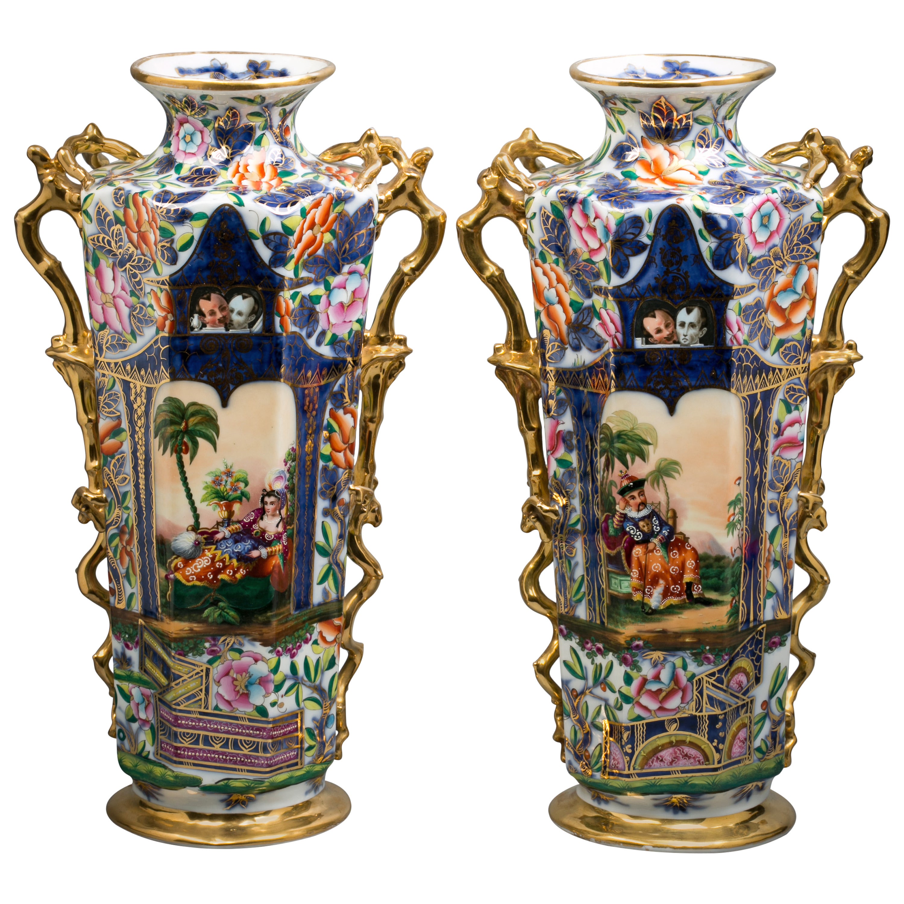 Paire de vases en porcelaine de Paris avec chinoiserie, manufacture de Bayeux, vers 1840 en vente