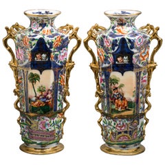 Paire de vases en porcelaine de Paris avec chinoiserie, manufacture de Bayeux, vers 1840