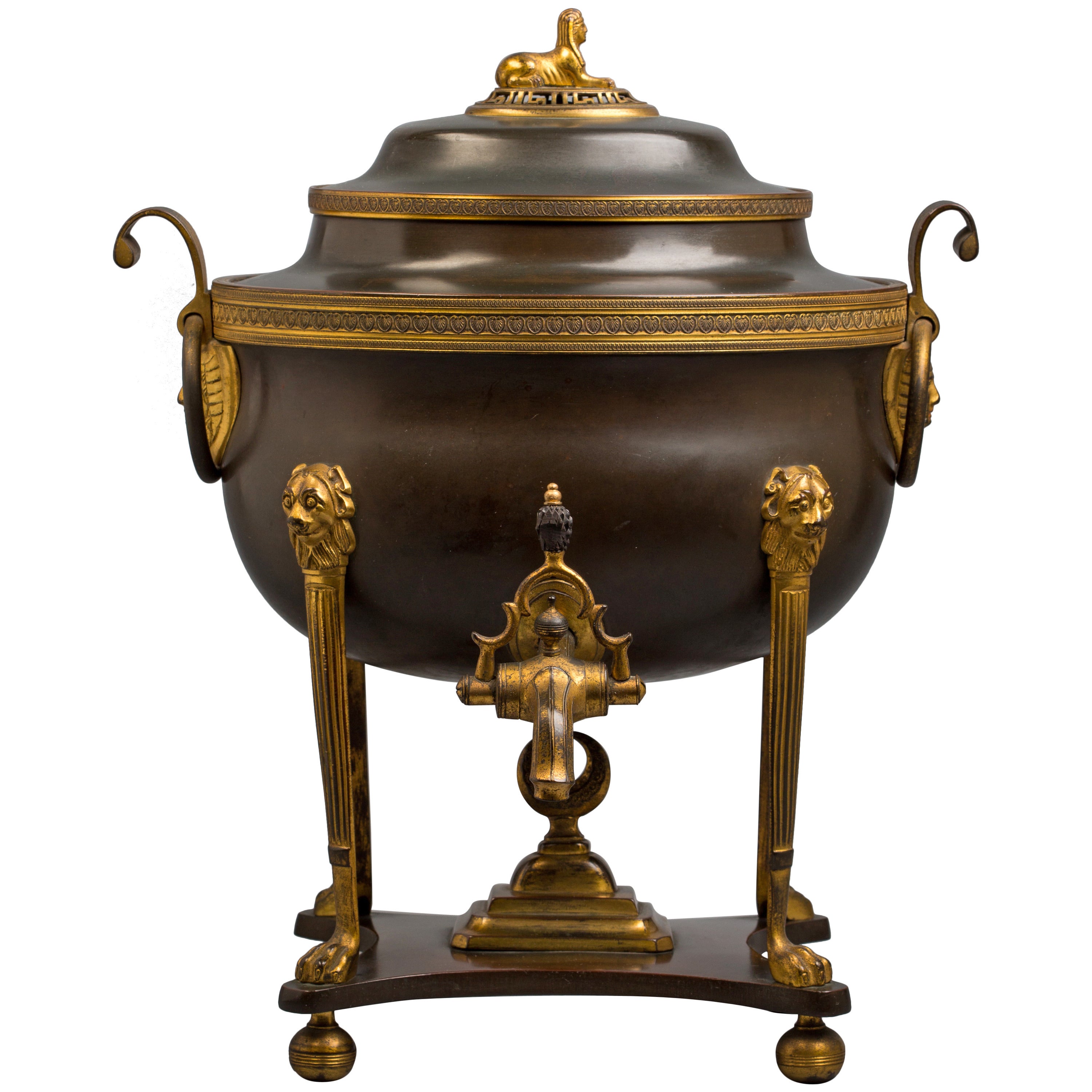Patinated and Bronze Tea Urn, circa 1825 For Sale