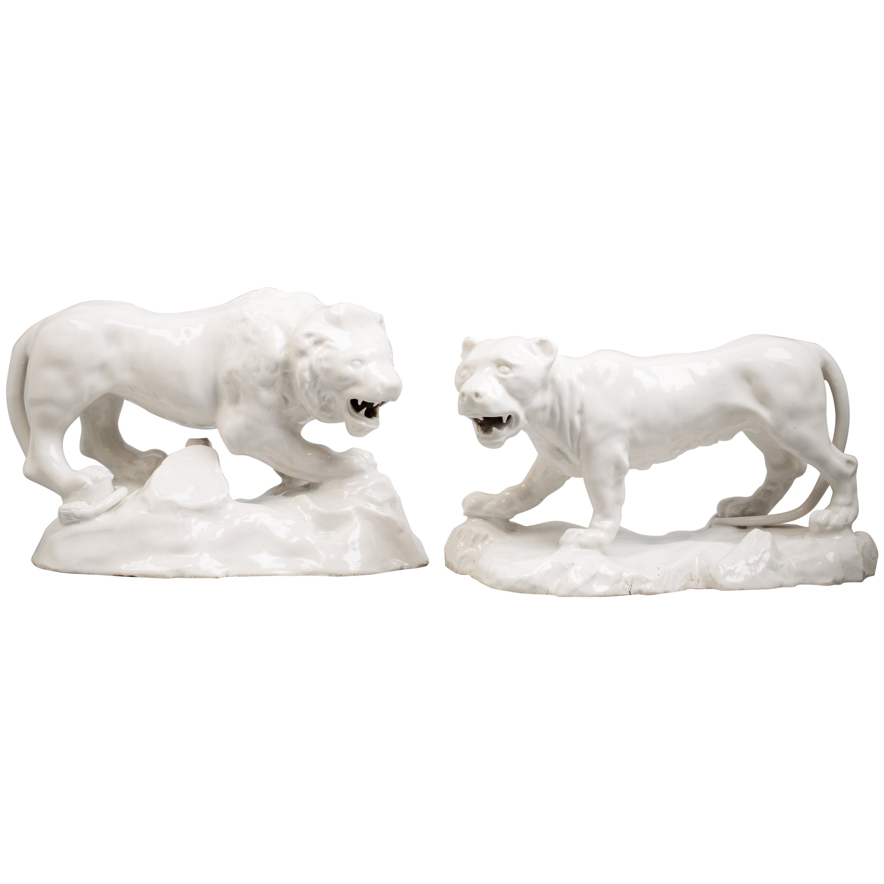 Pair of Continental Lion and Lioness, Italian, circa 1770 For Sale