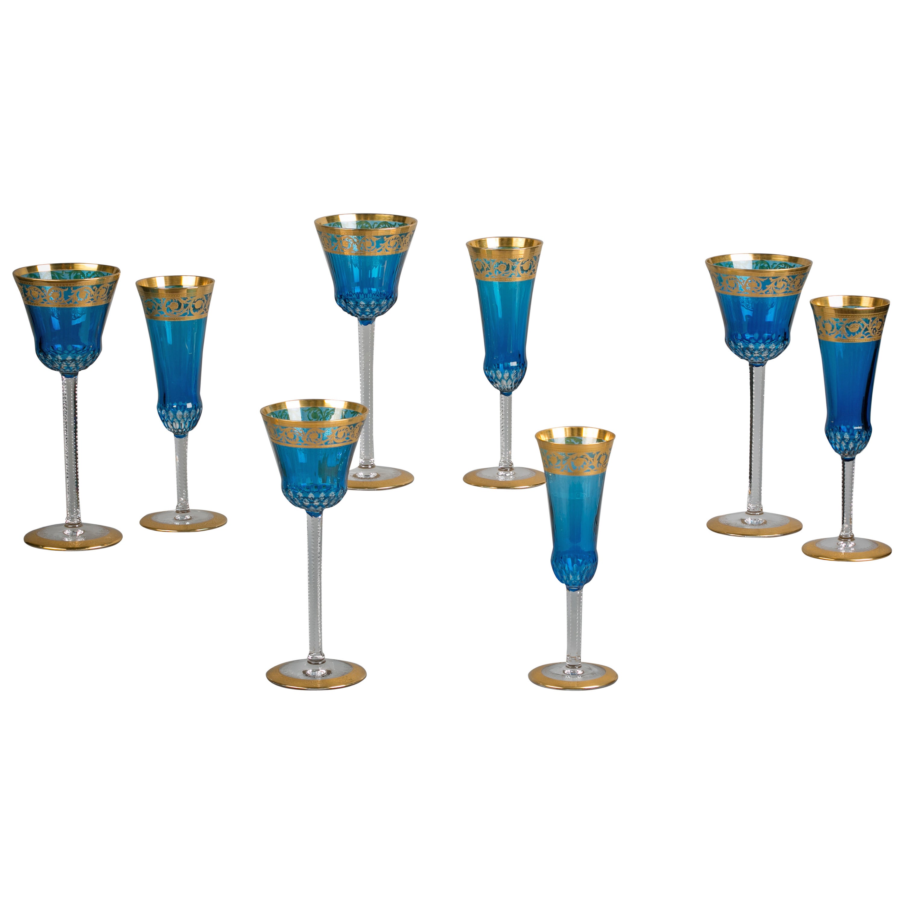 Set of 30 Wine and Champagne Glasses with French Thistle Pattern, circa 1940 For Sale