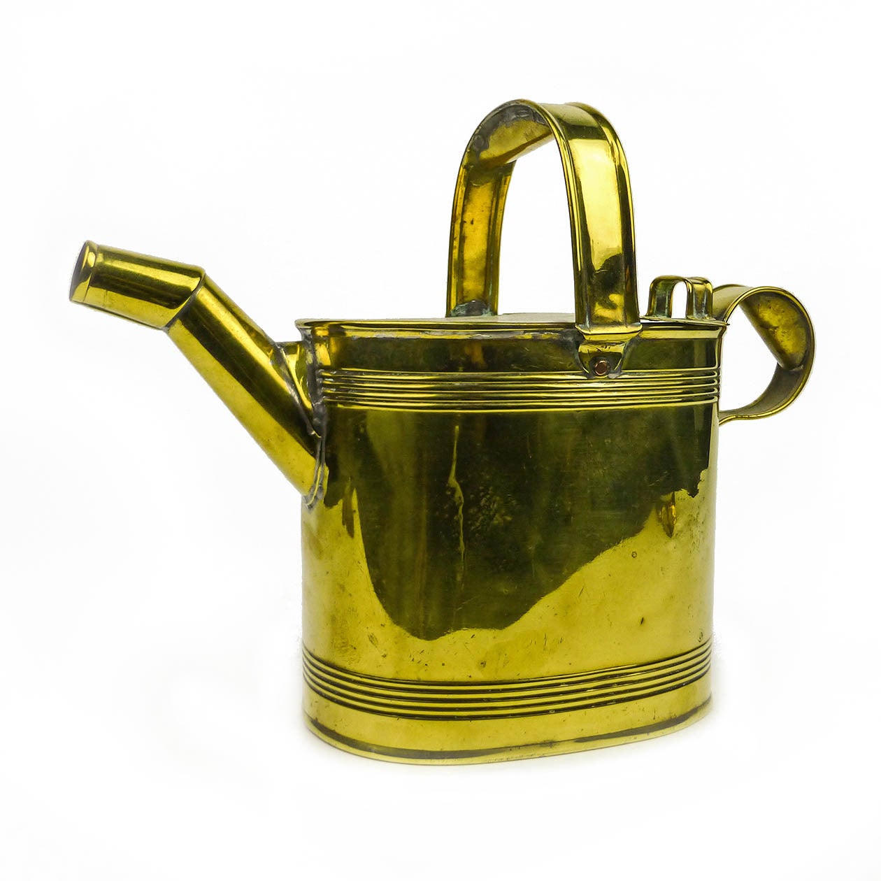 English Victorian Brass Water Can Circa 1880.

5 pint capacity.