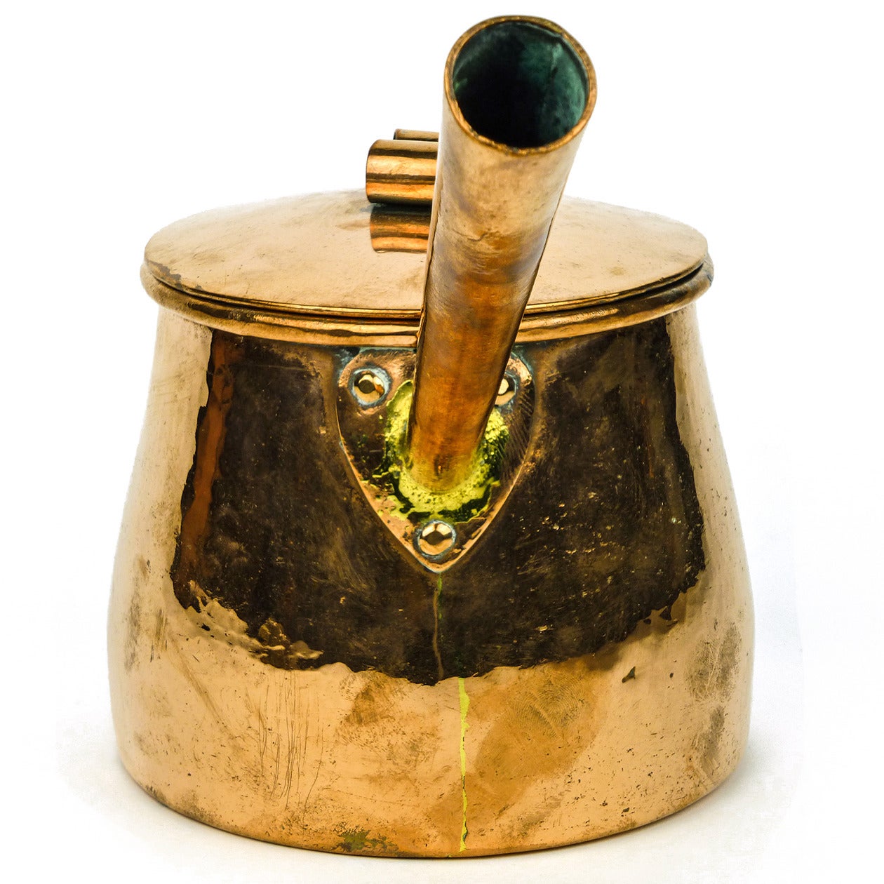 American copper saucepan with lid, circa 1840.

“Rams Horn” finial on lid.

Measures: Height 5″, diameter 5 3/4″.