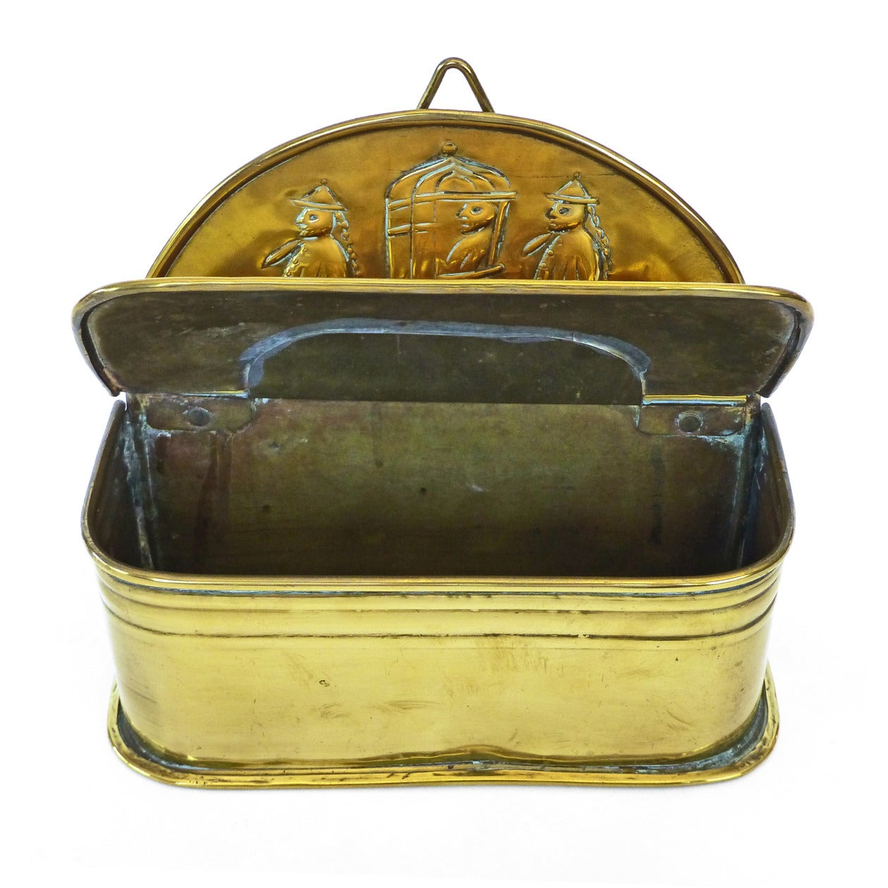 Small Dutch Brass Candle Box, circa 1875 In Good Condition For Sale In Ambler, PA