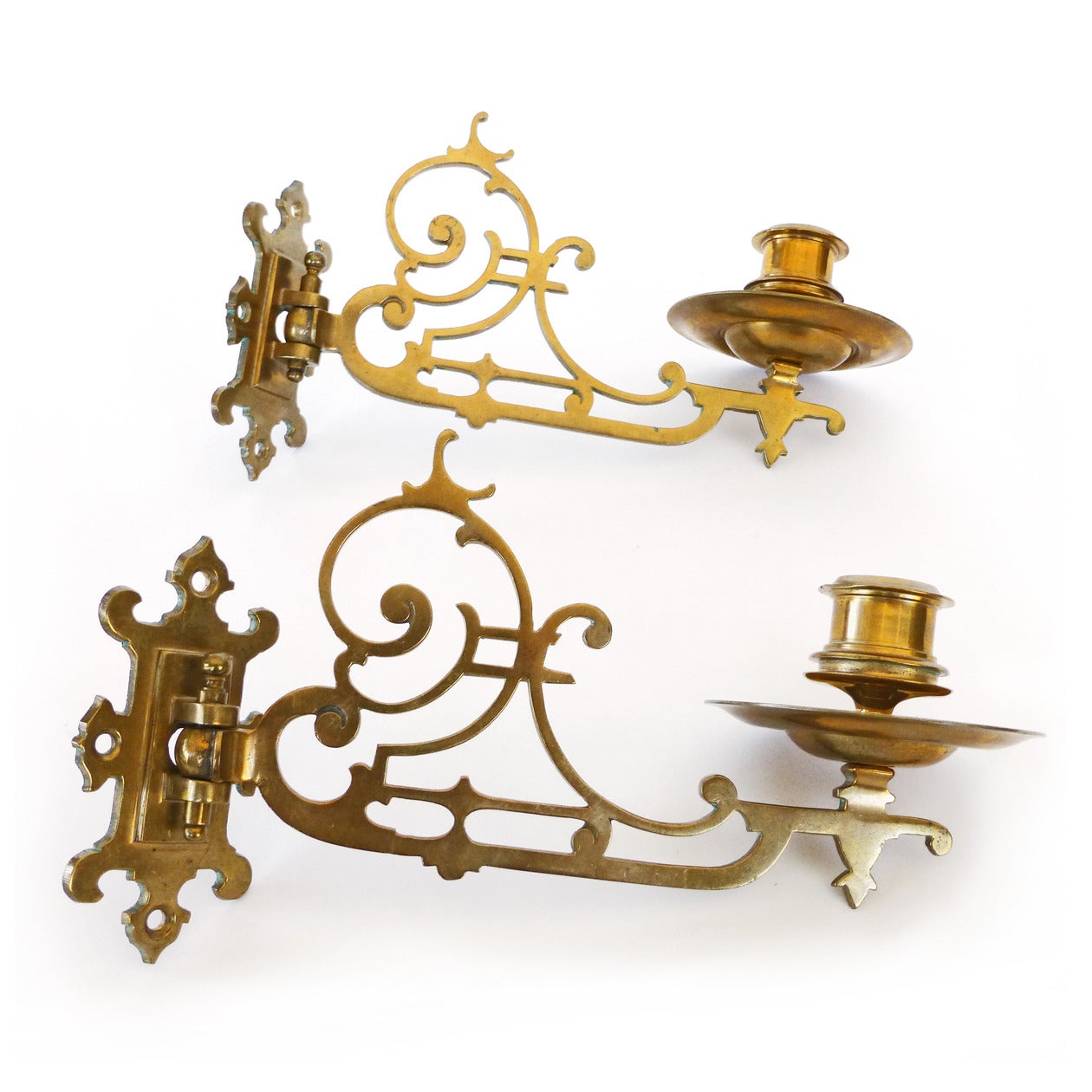 Pair of English bell metal piano sconces with original brackets, circa 1890. Measures: back plate 4