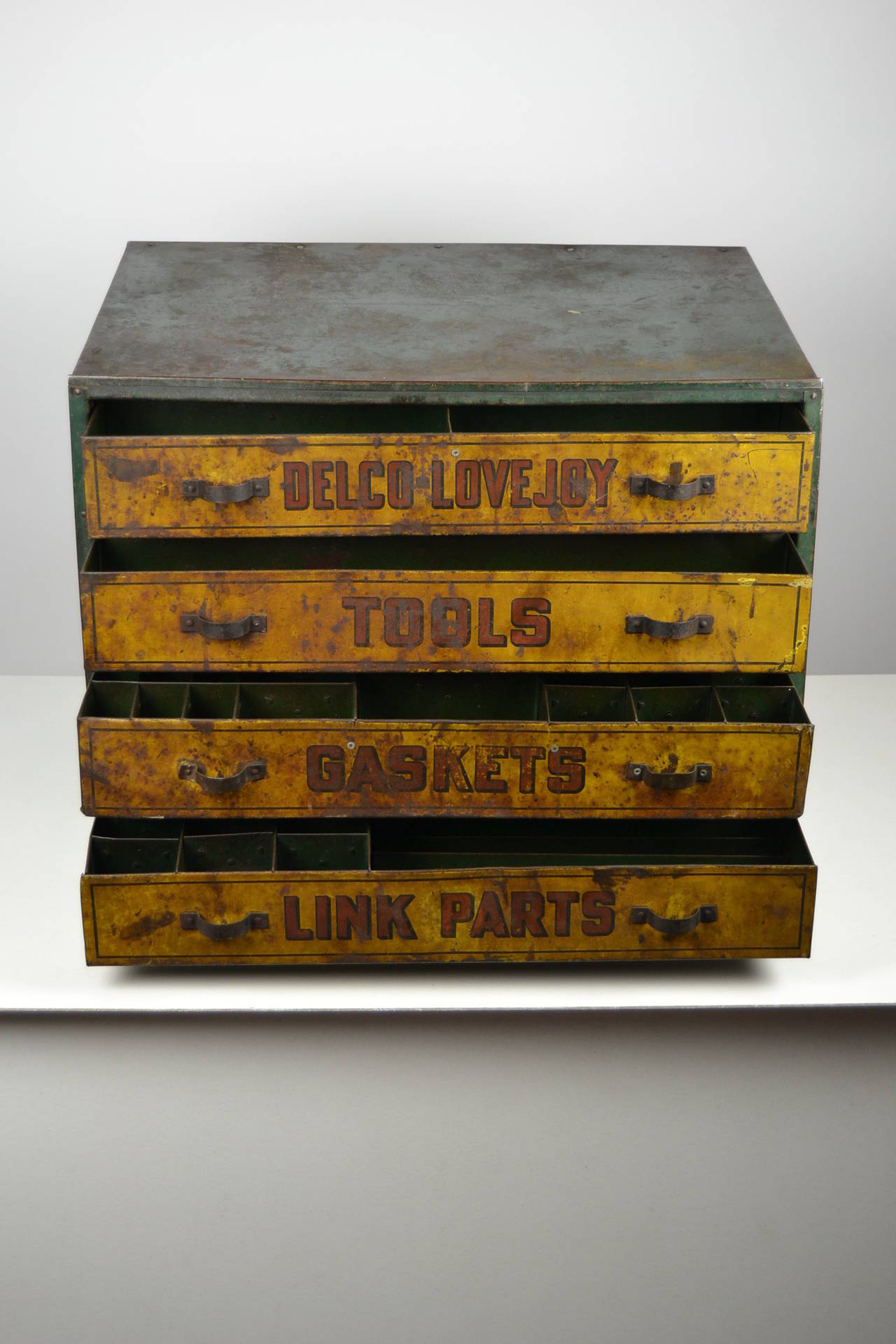 1930s Garage Toolbox, Metal, Four Drawers, UK In Good Condition In Antwerp, BE