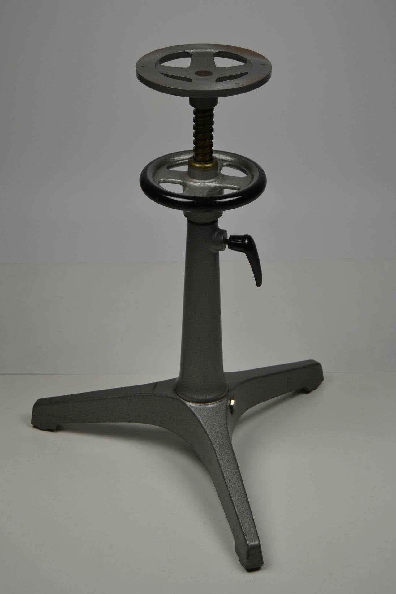 Industrial Adjustable Base Medical Table In Good Condition In Antwerp, BE