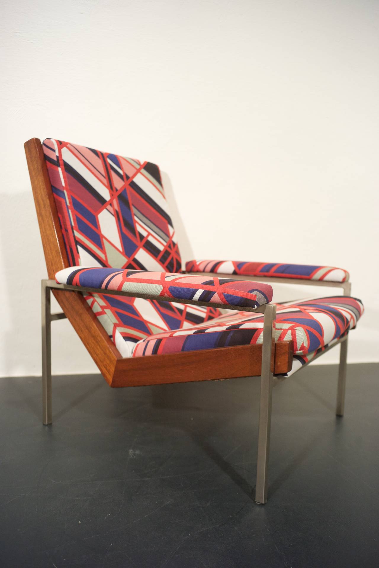 Rob Parry 'Lotus' Armchair Upholstered in a Fabric by Sarah Morris In Excellent Condition For Sale In Munich, Bavaria