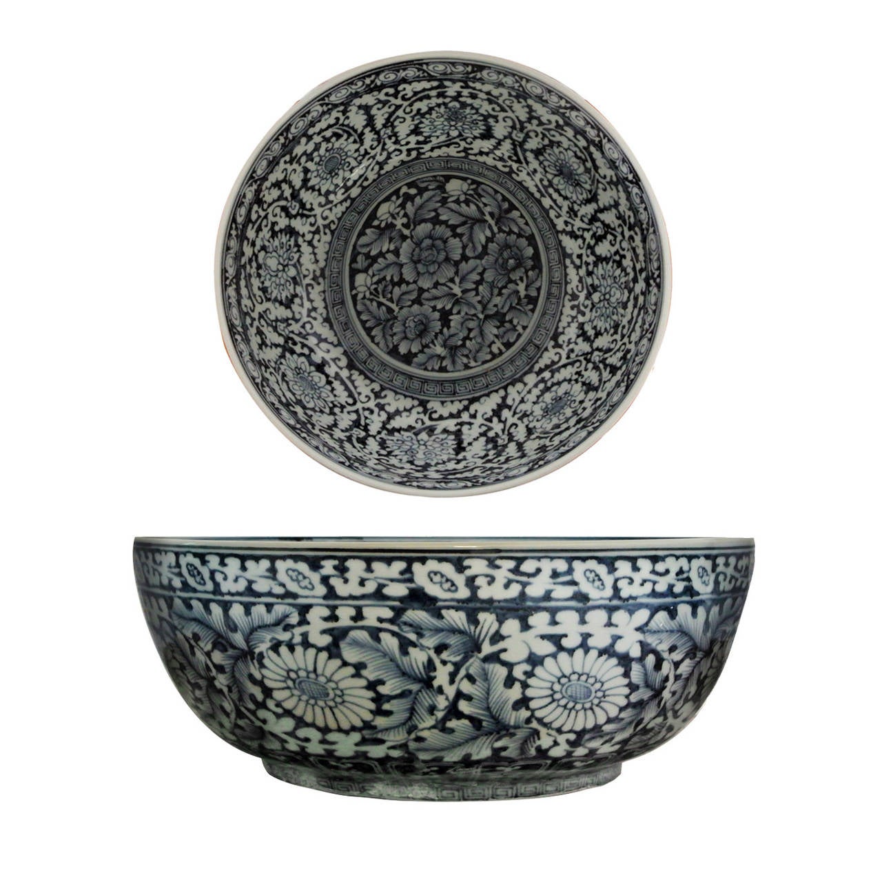 Blue and White Porcelain Accent Bowl in Ming Style