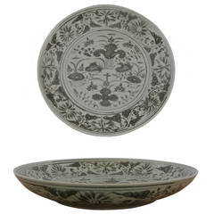 Grey and White Porcelain Charger Plate in Ming Style