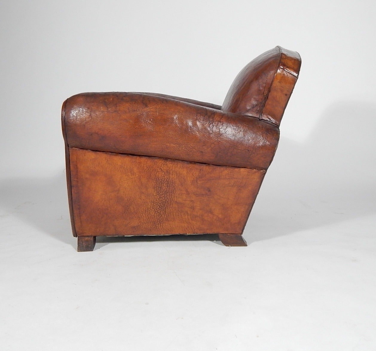 Pair of French Art Deco Leather Club Chairs, circa 1930 2