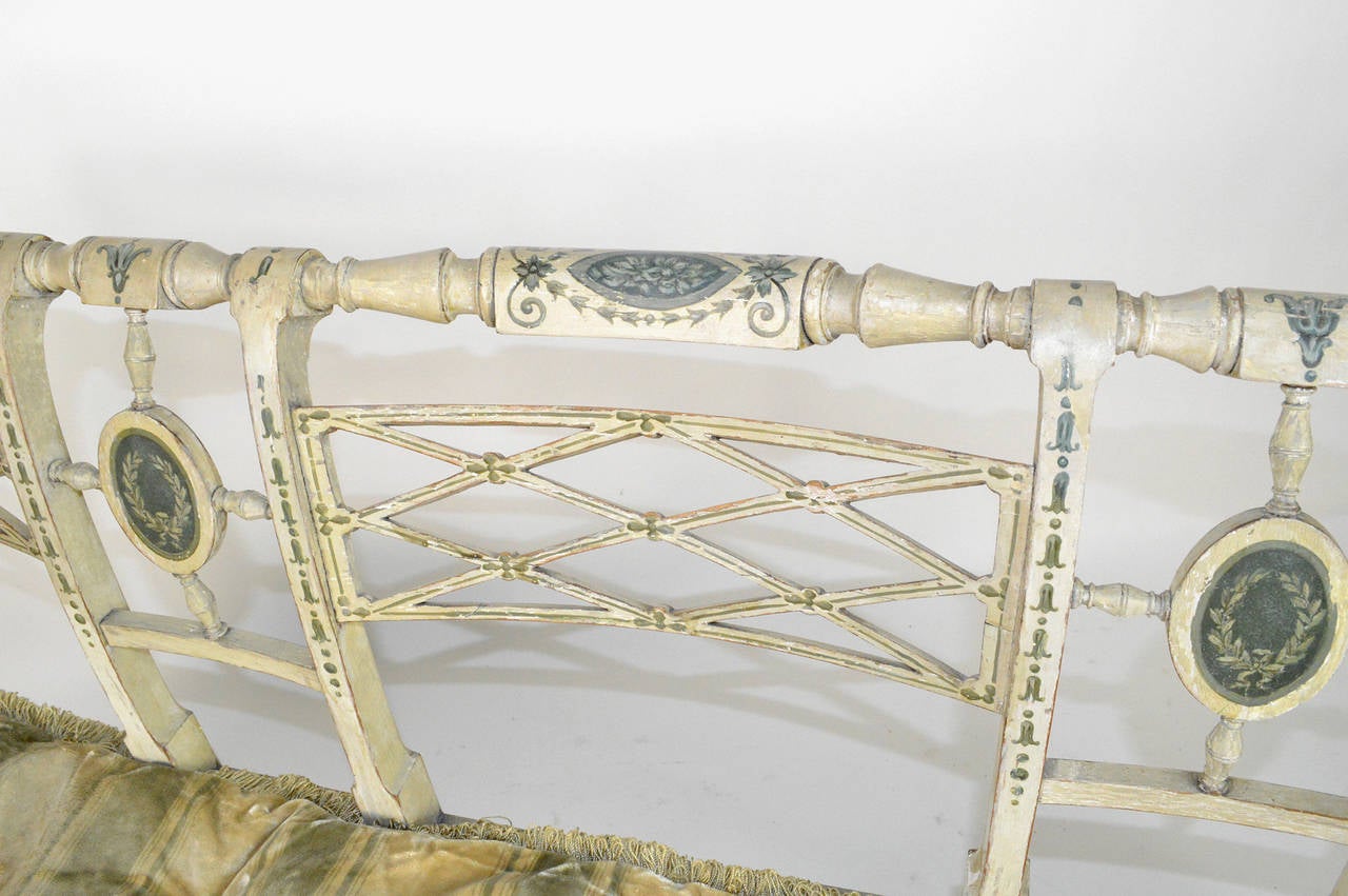 Neoclassical Style Three-Seat Painted Settee, 19th Century For Sale 4
