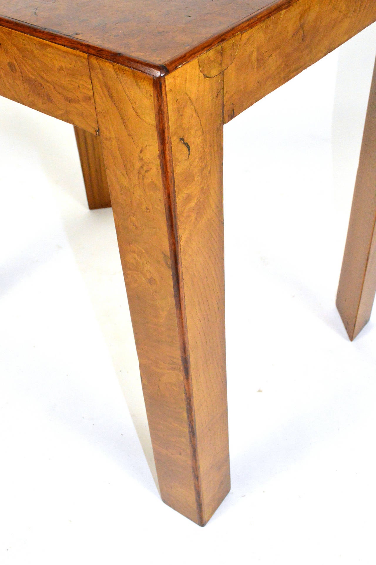 Mid-Century Burled Wood Side Table In Good Condition For Sale In Atlanta, GA