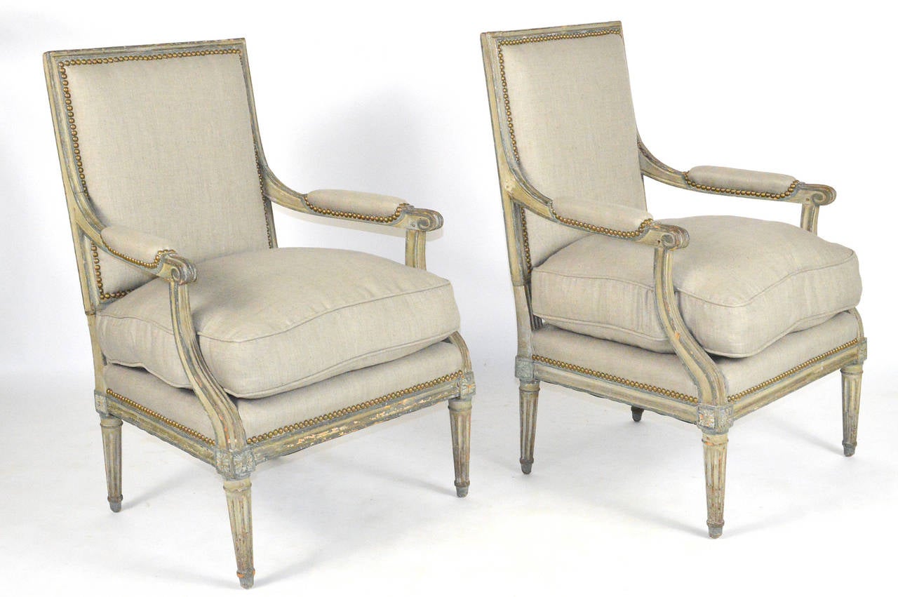 Pair of 18th Century French Louis XVI Painted Bergères For Sale 1