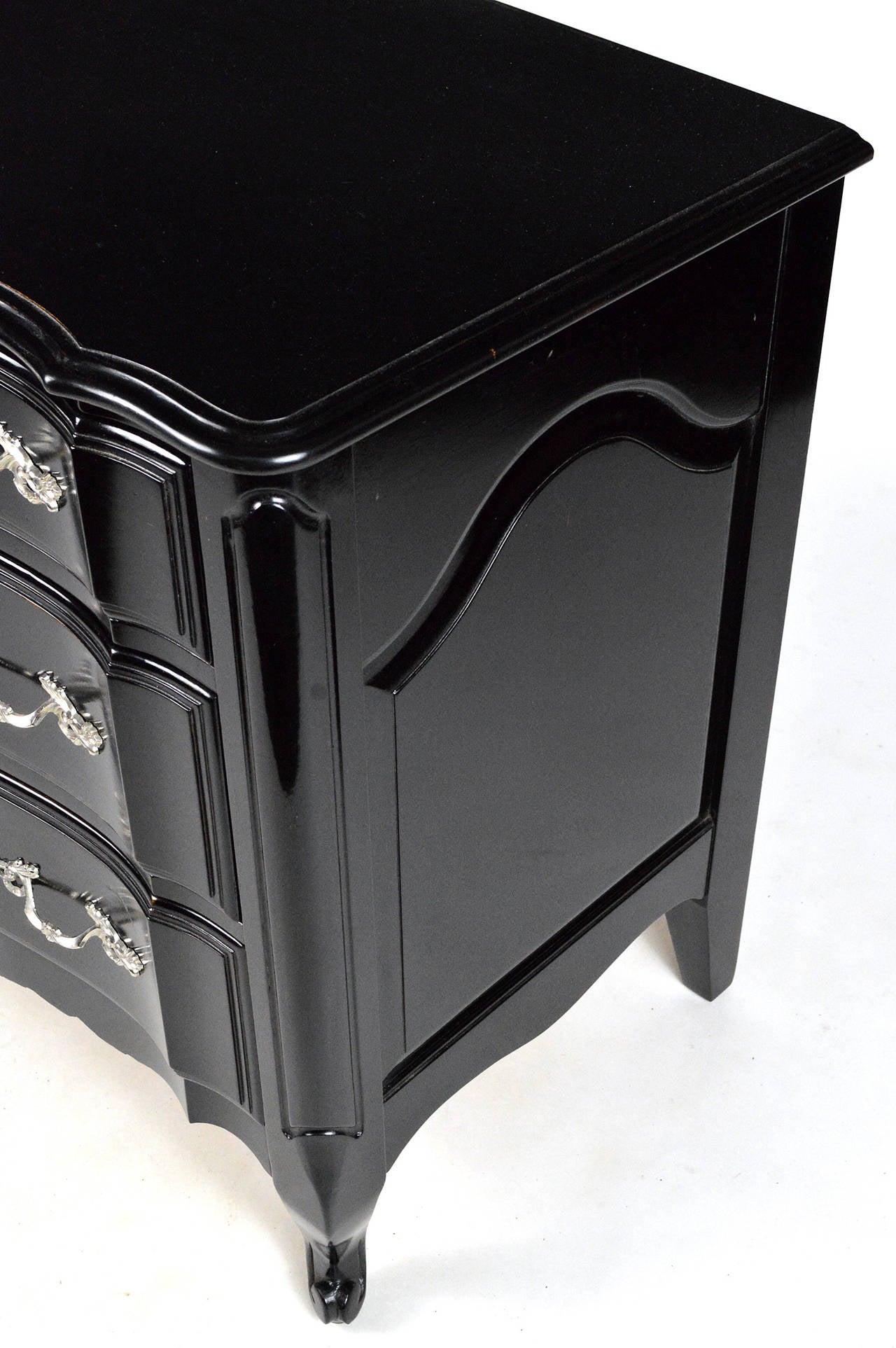 American Pair of Black Lacquered Mid-20th Century Chests For Sale